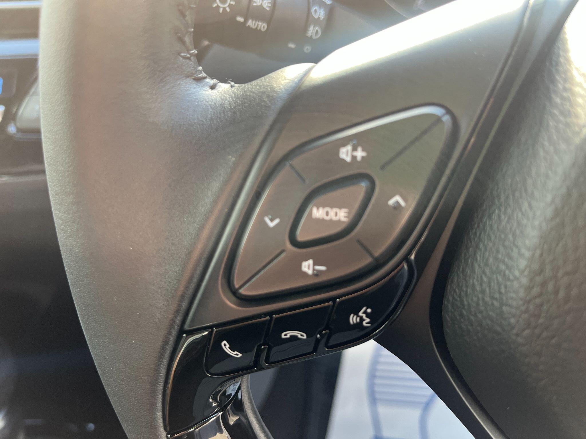 Toyota C-HR view 33