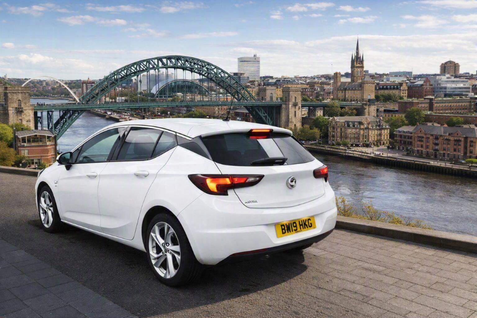 Vauxhall Astra view 5