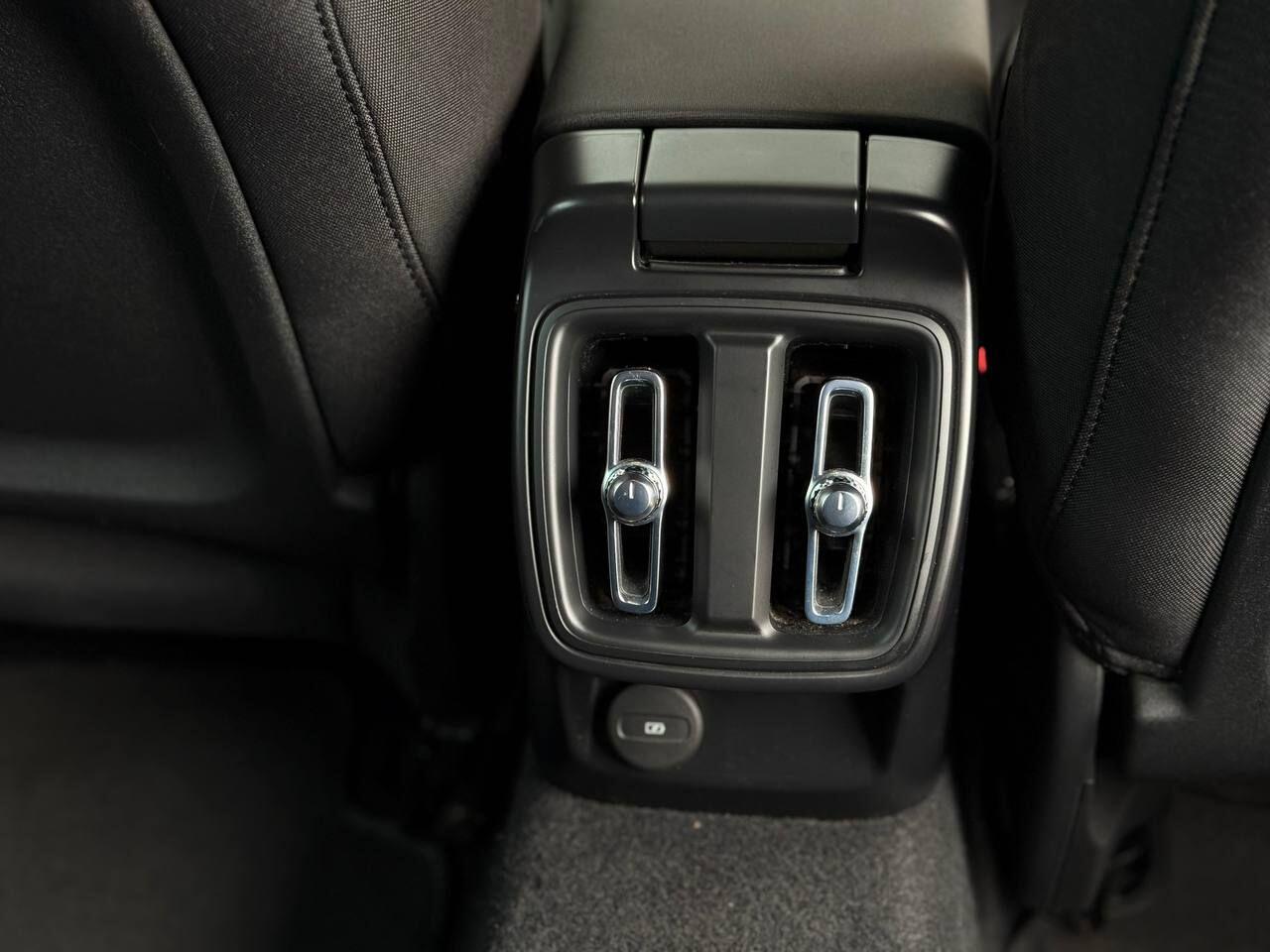 Polestar 2 view 27