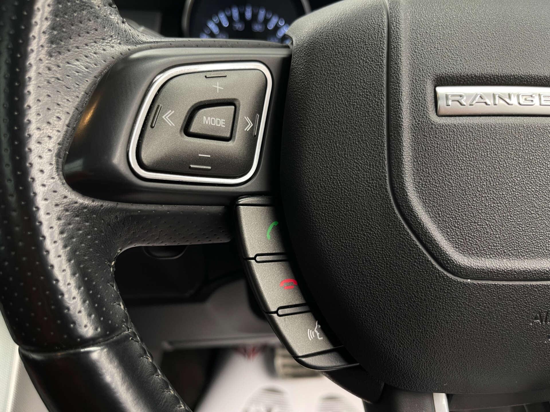 Land Rover Range Rover Evoque view 16