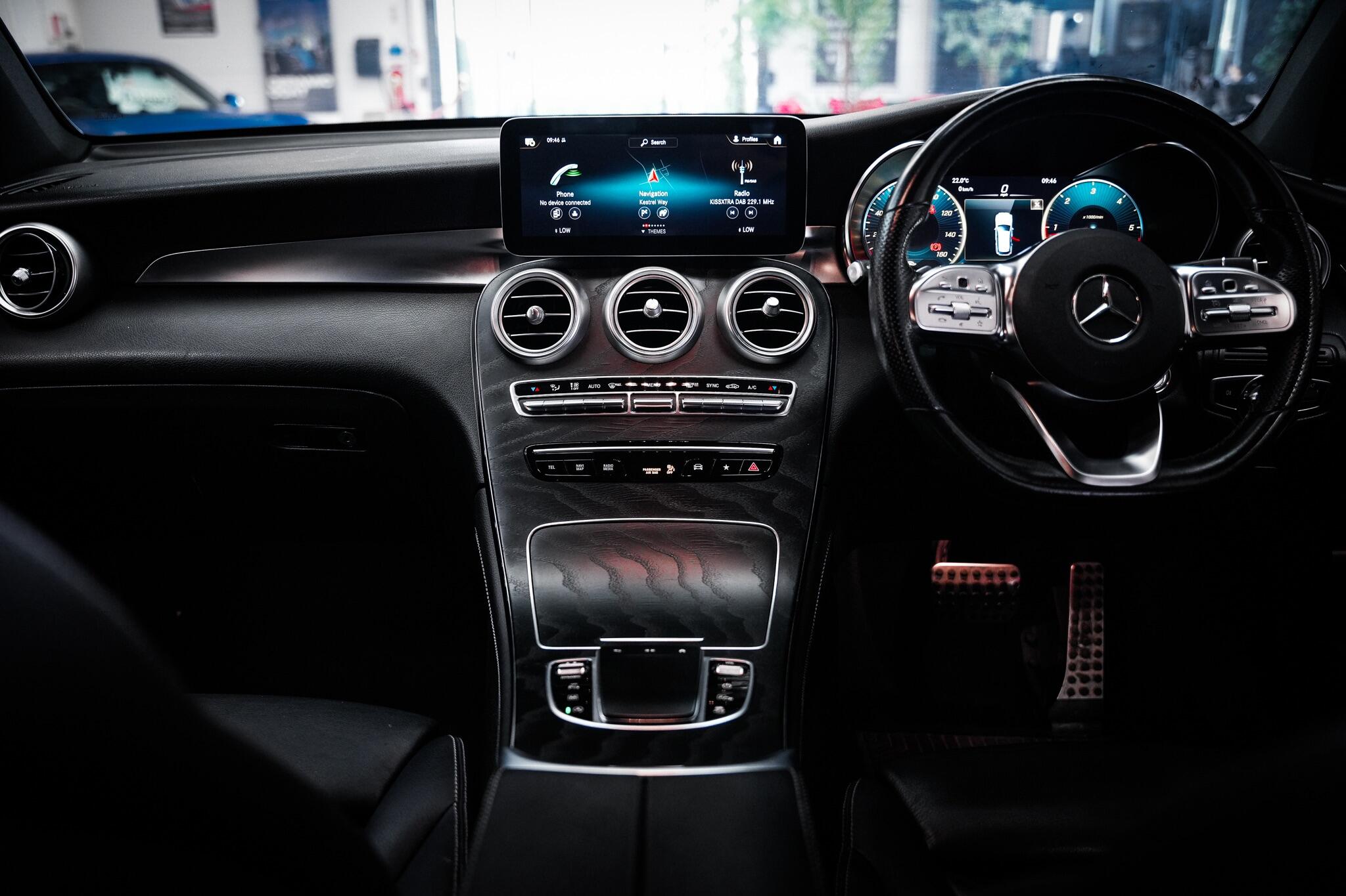 Mercedes-Benz GLC view 21