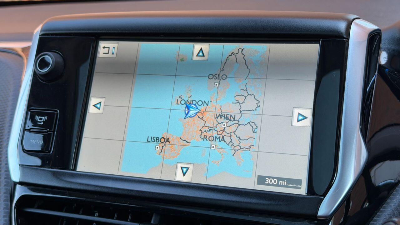 Peugeot 2008 view 18