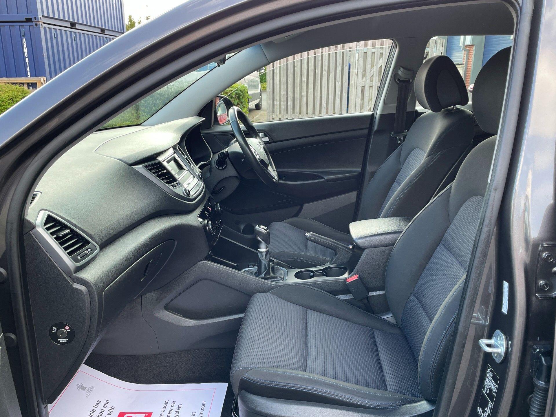 Hyundai Tucson view 30