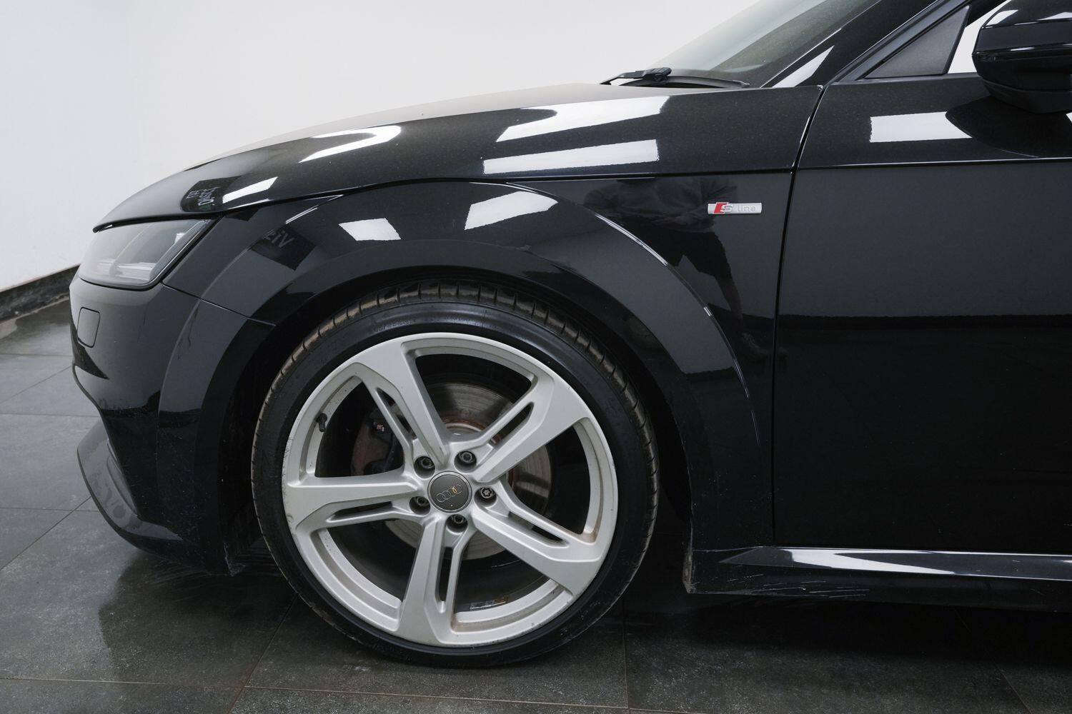 Audi TT view 5
