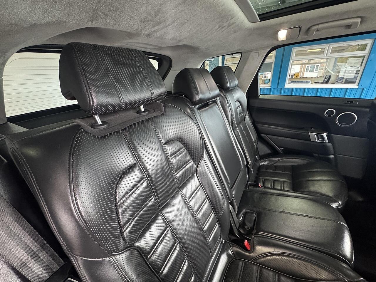 Land Rover Range Rover Sport view 13