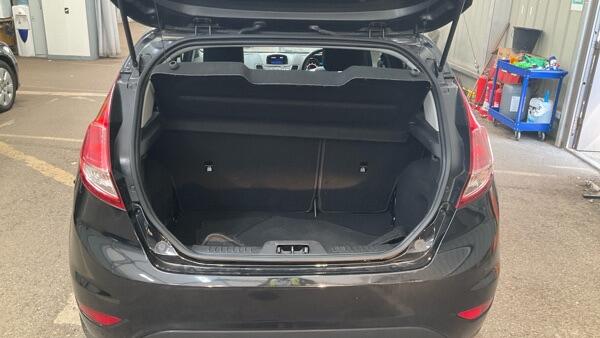 Ford Fiesta view 13