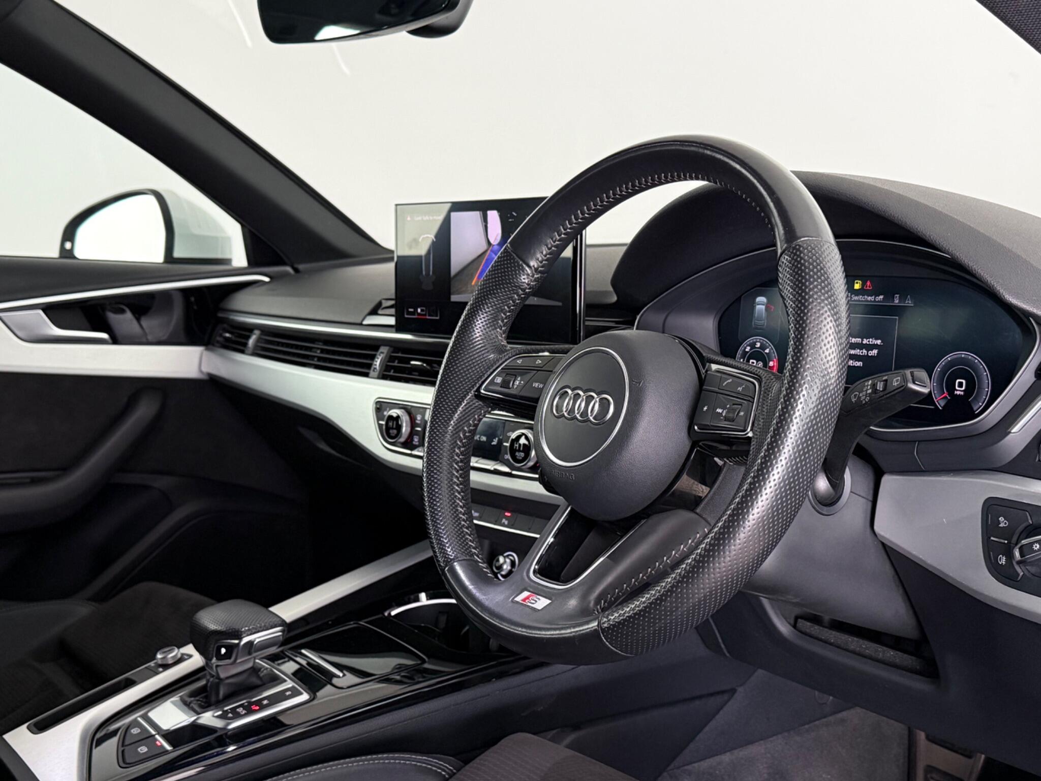 Audi A4 view 8