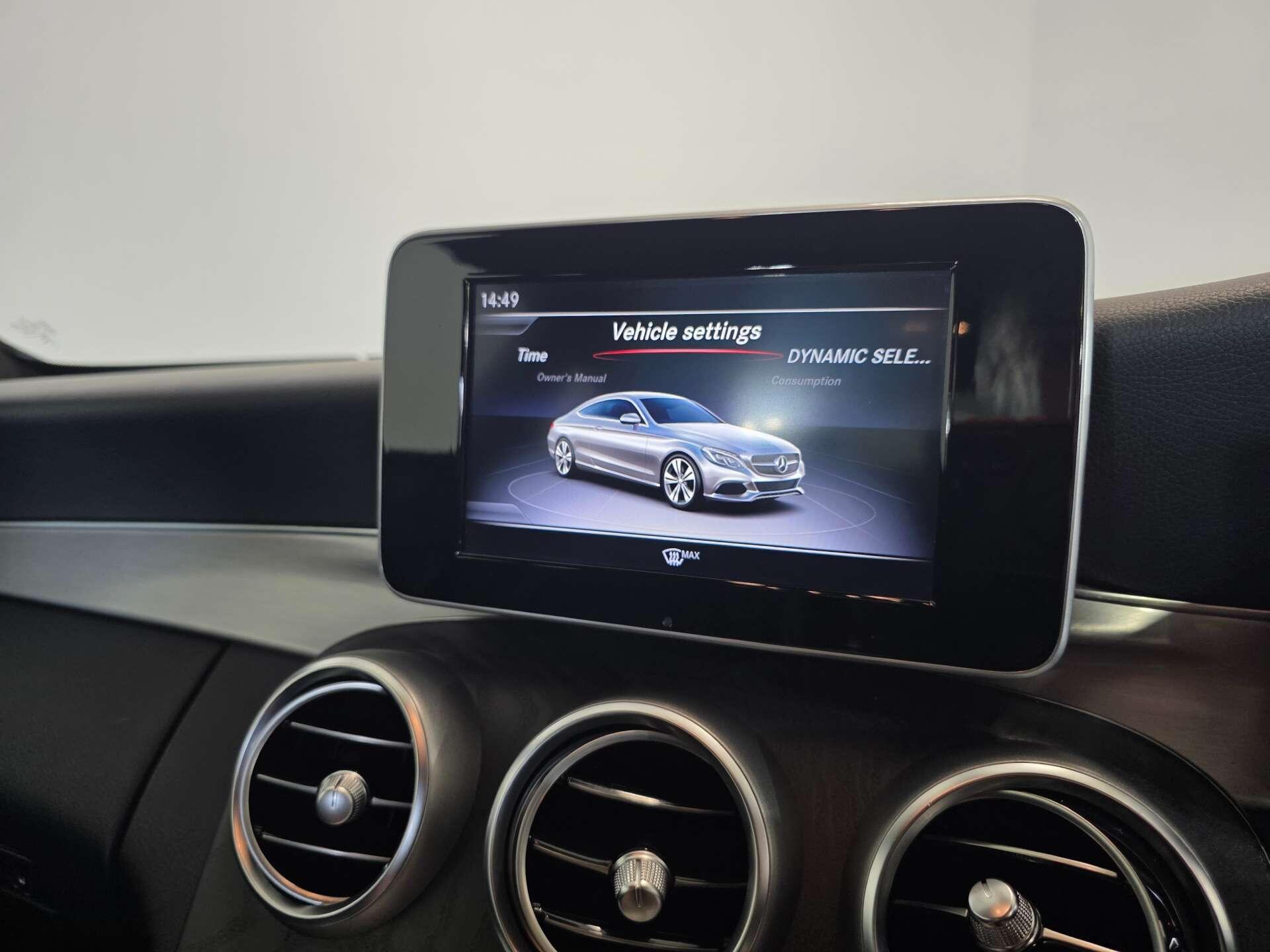 Mercedes-Benz C-Class view 33