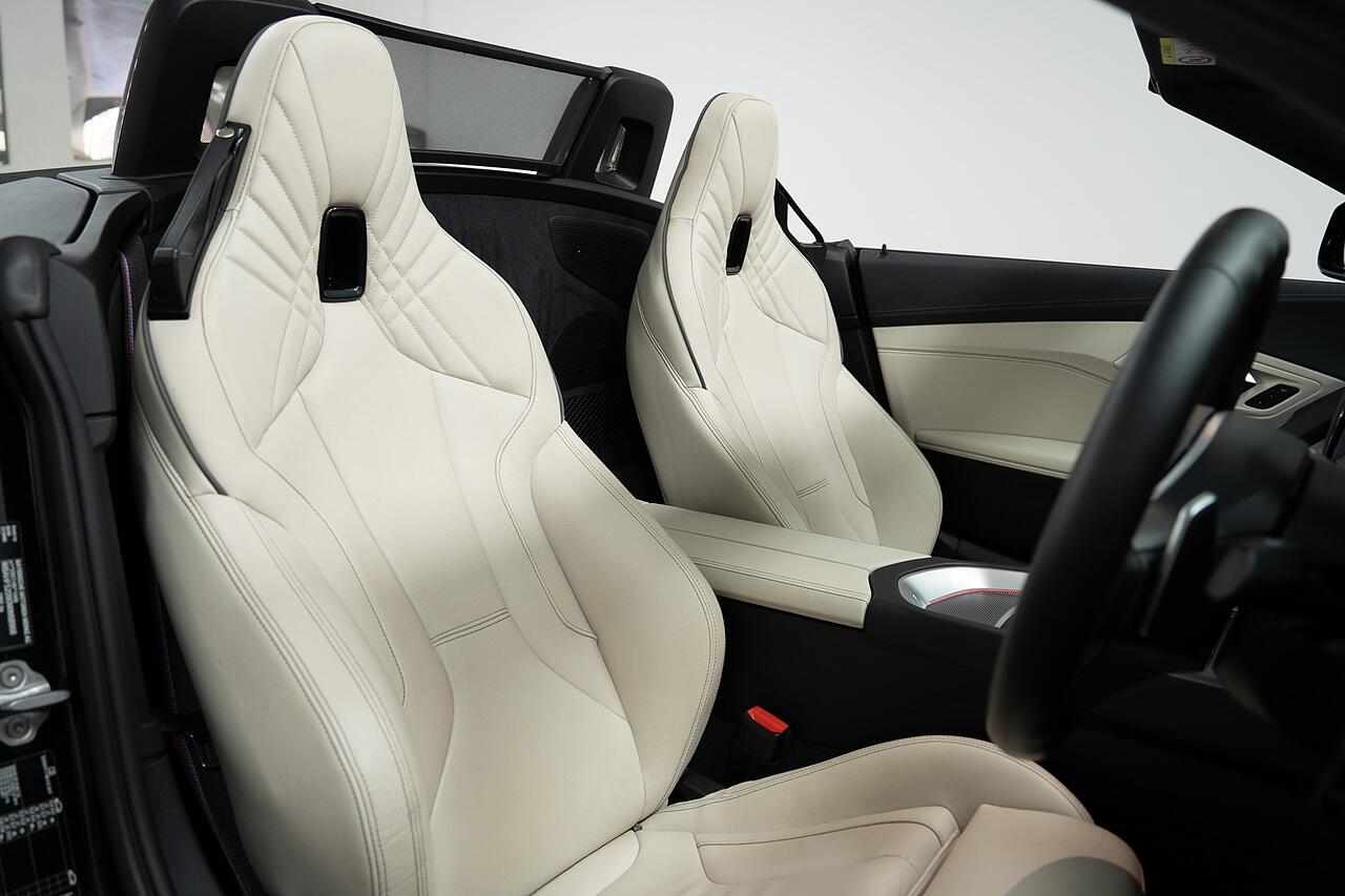 BMW Z4 view 3