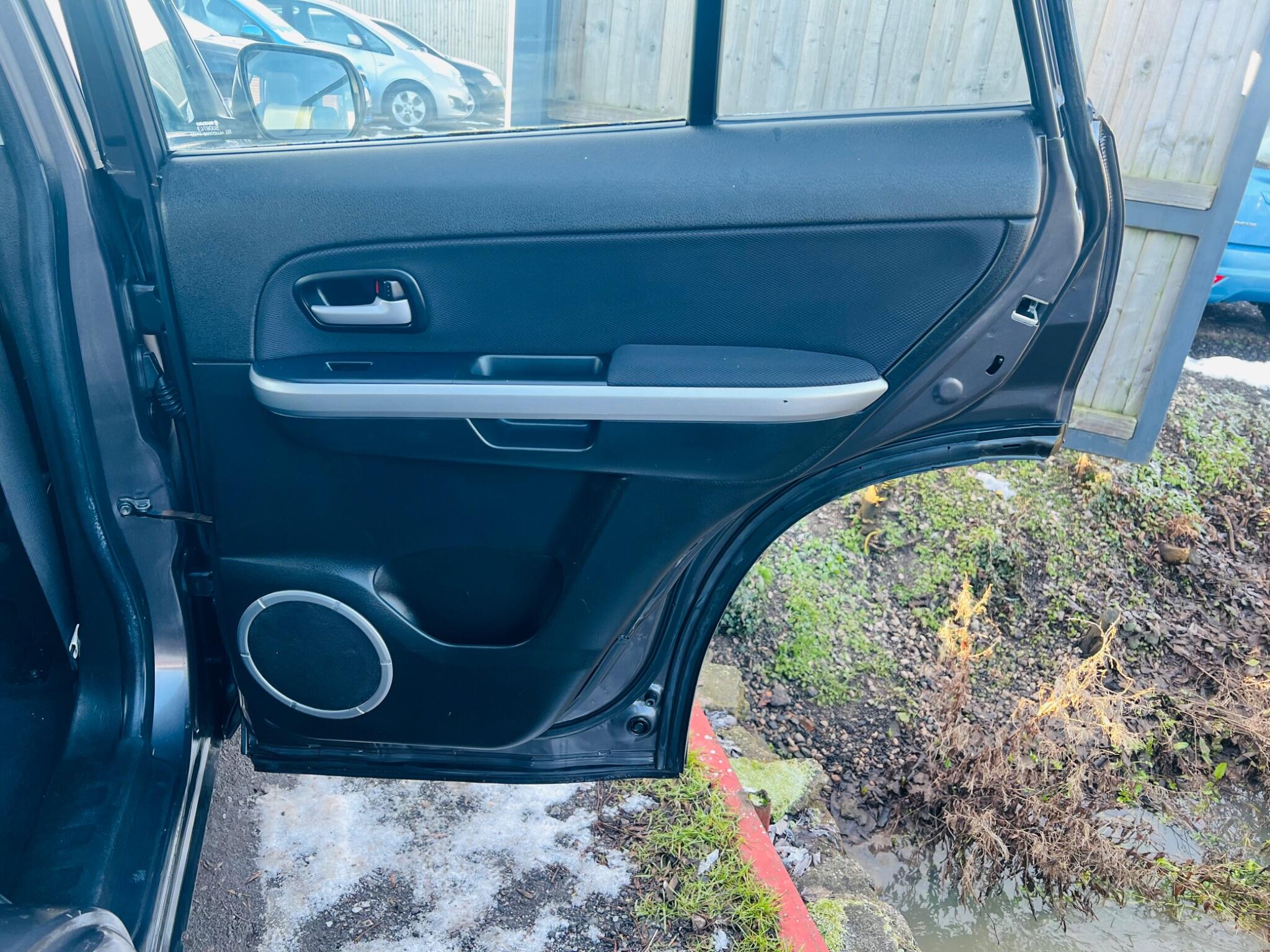 2012 Suzuki Grand Vitara 1.9 DDiS SZ-T 4WD Euro 5 5dr • 72,057 miles image 23