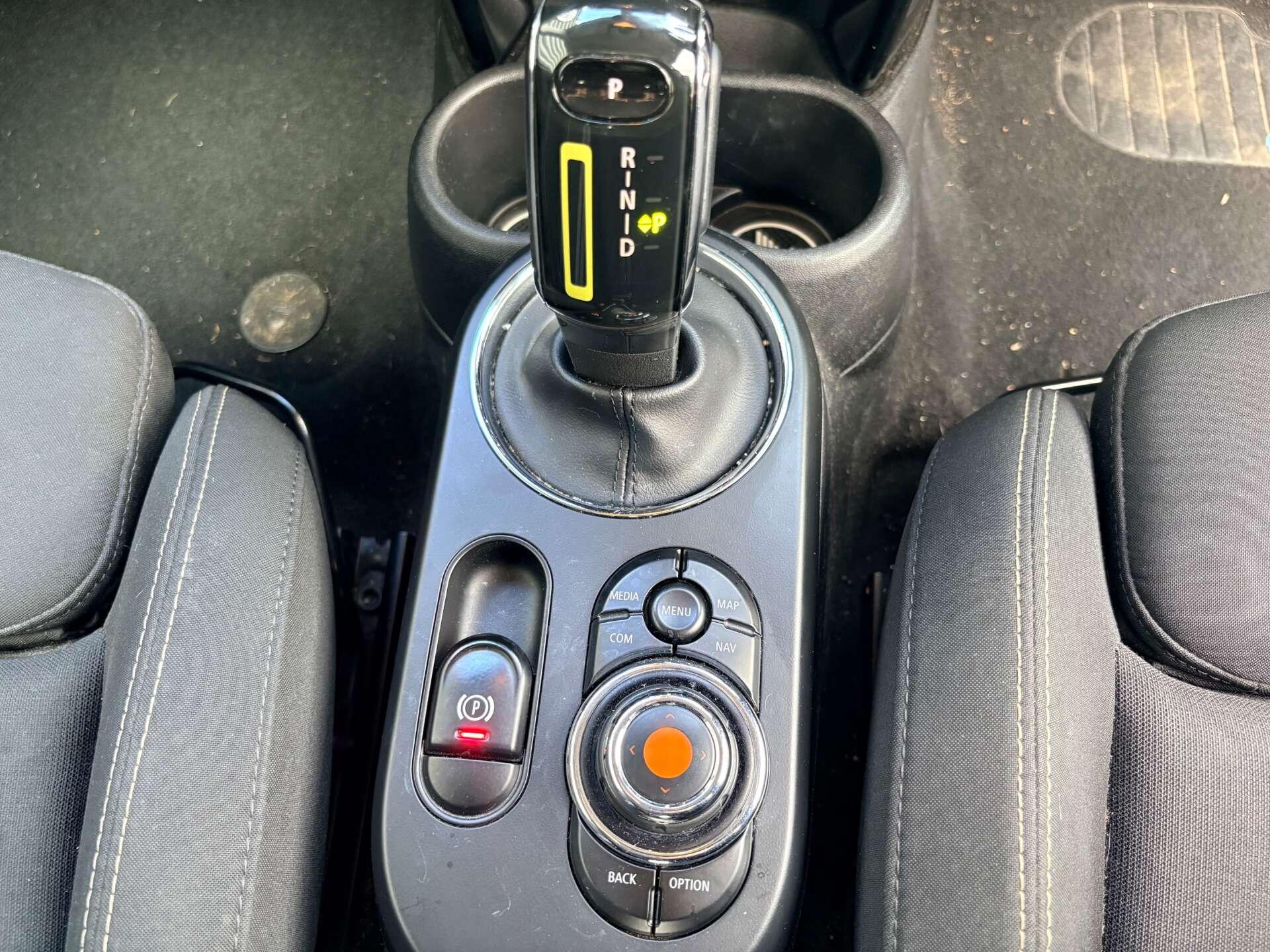 Mini Electric Hatch view 19