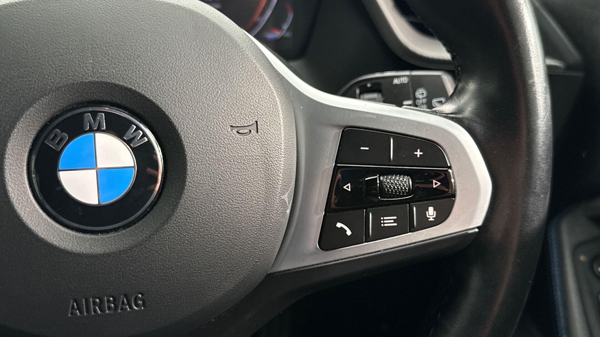 BMW 1 Series view 19