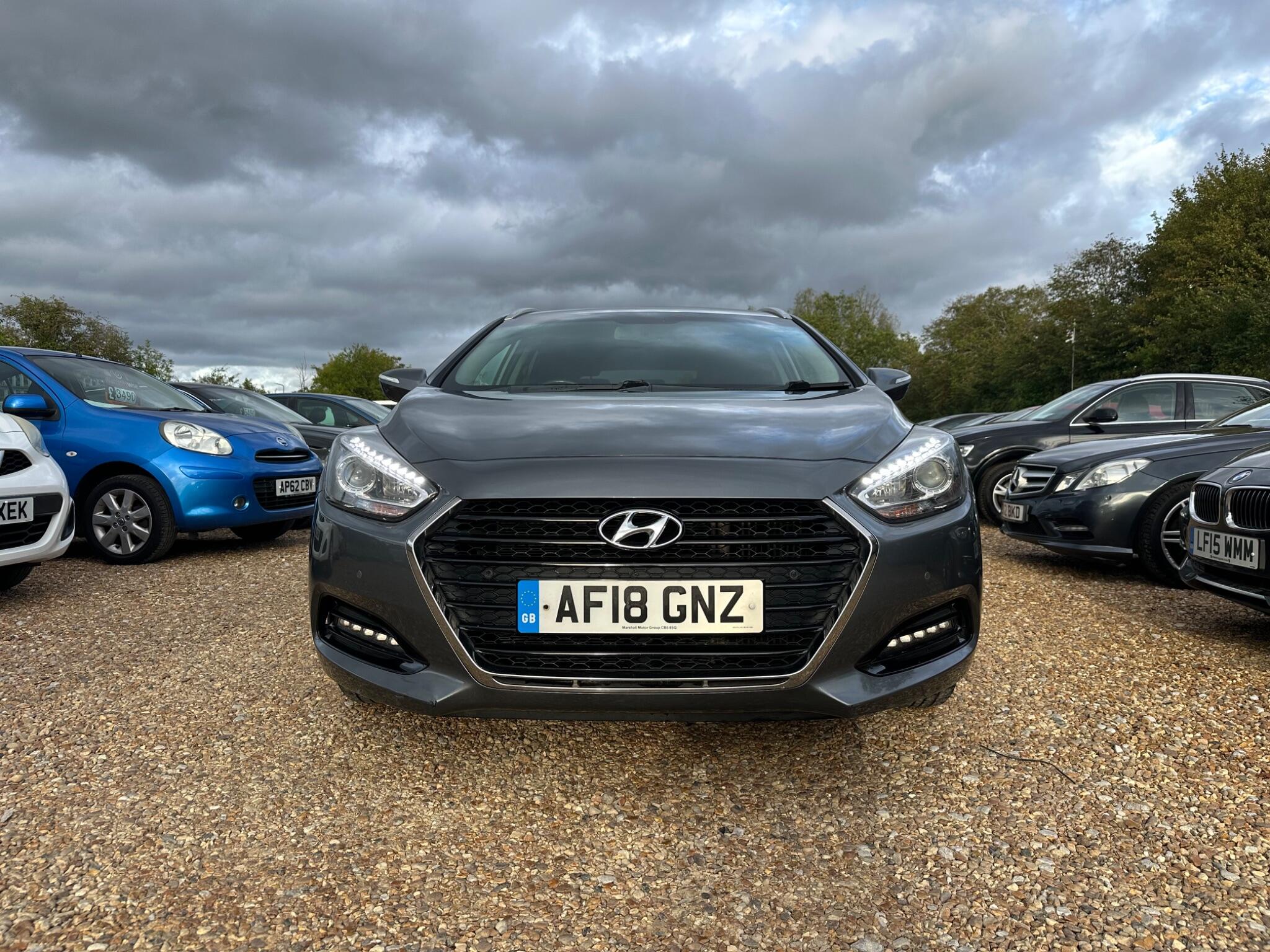 Hyundai I40 view 3