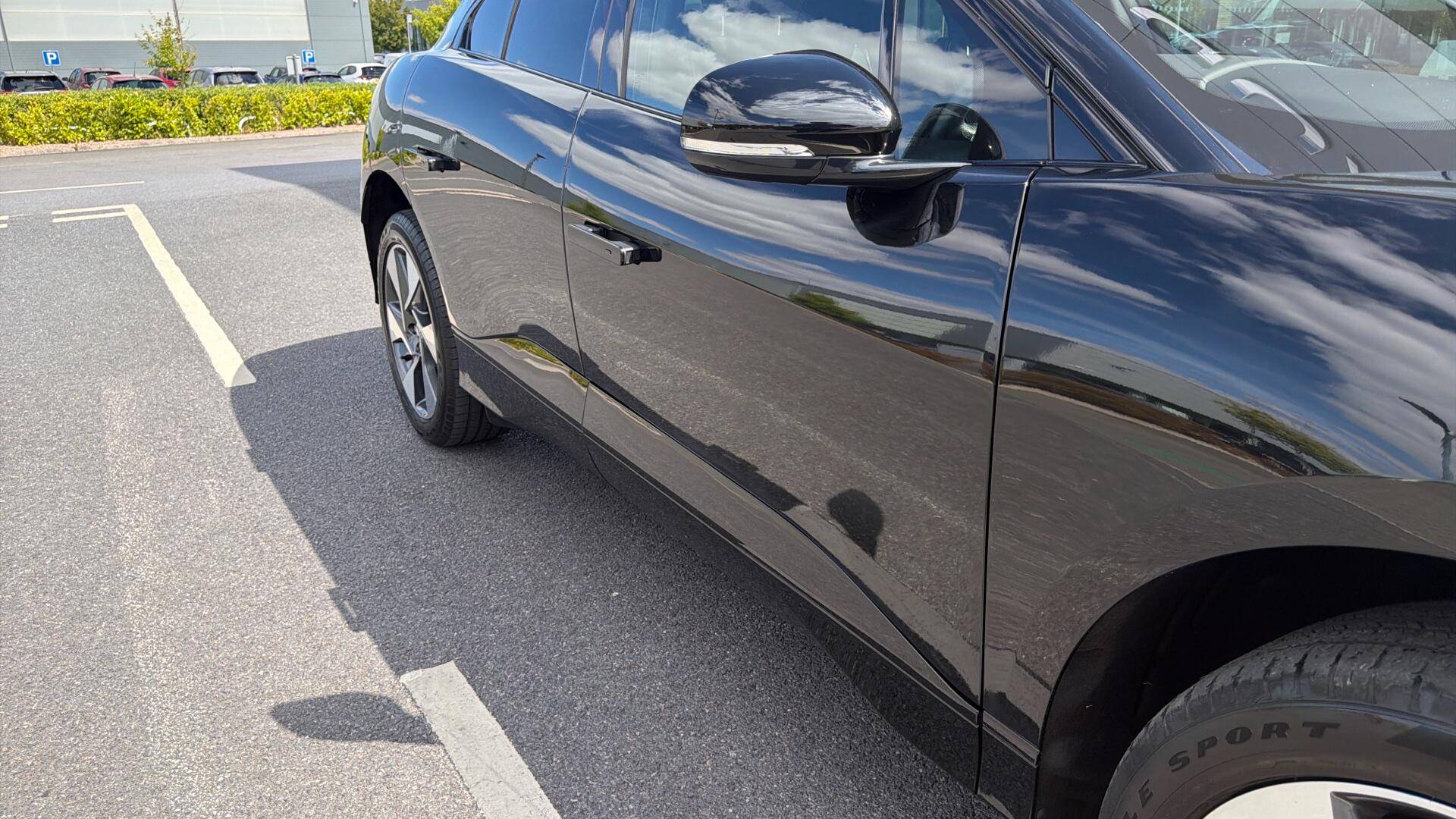Jaguar I-Pace view 27