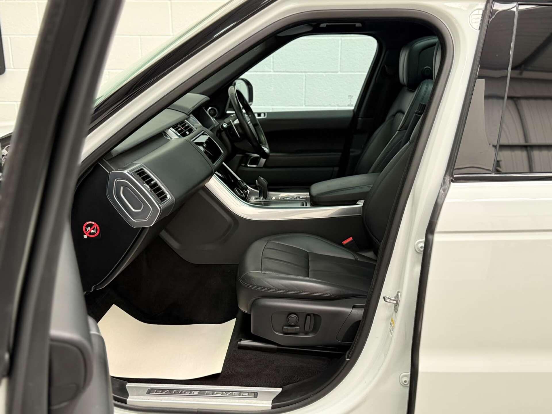 Land Rover Range Rover Sport view 18