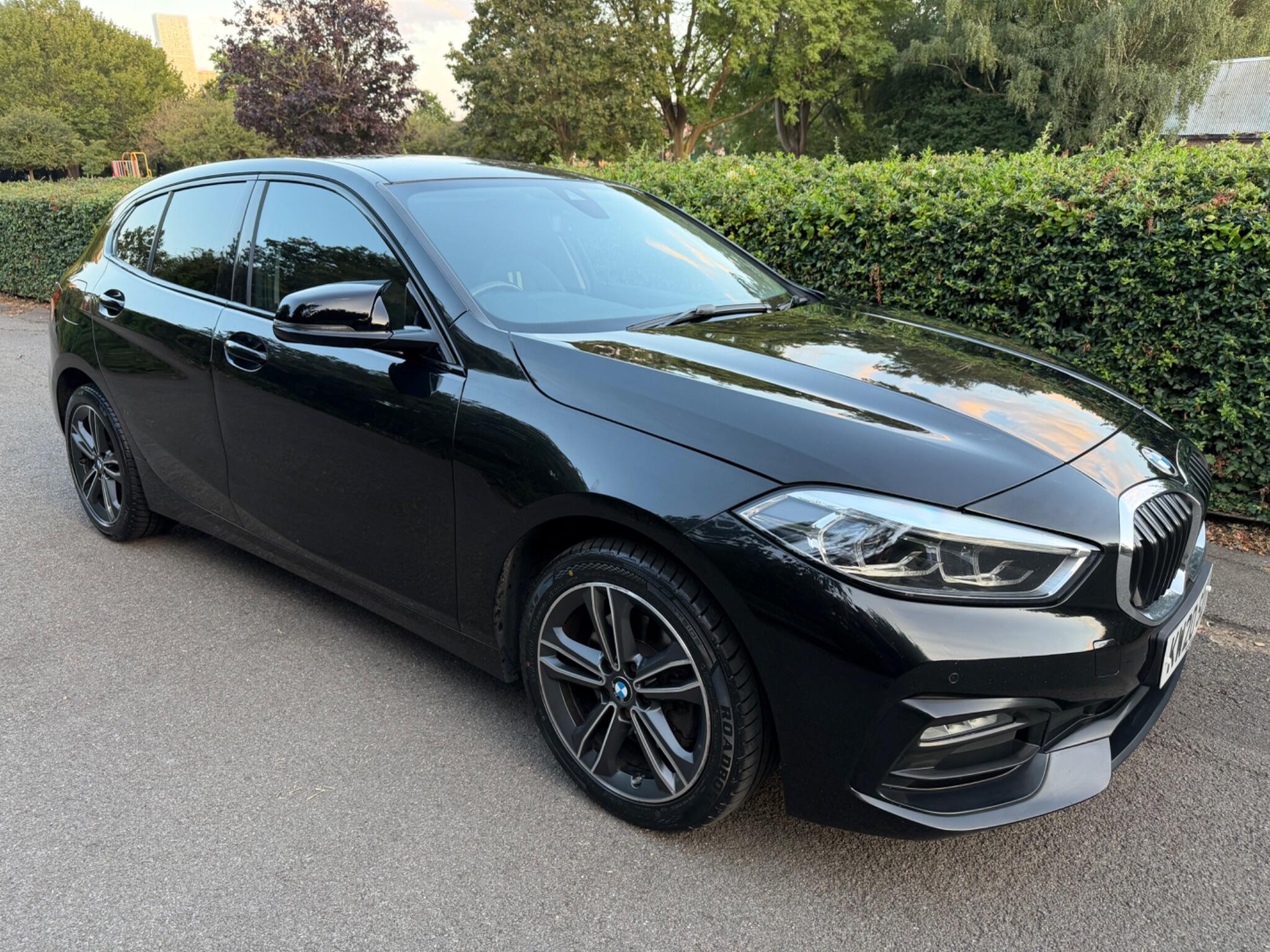 BMW 1 Series view 5