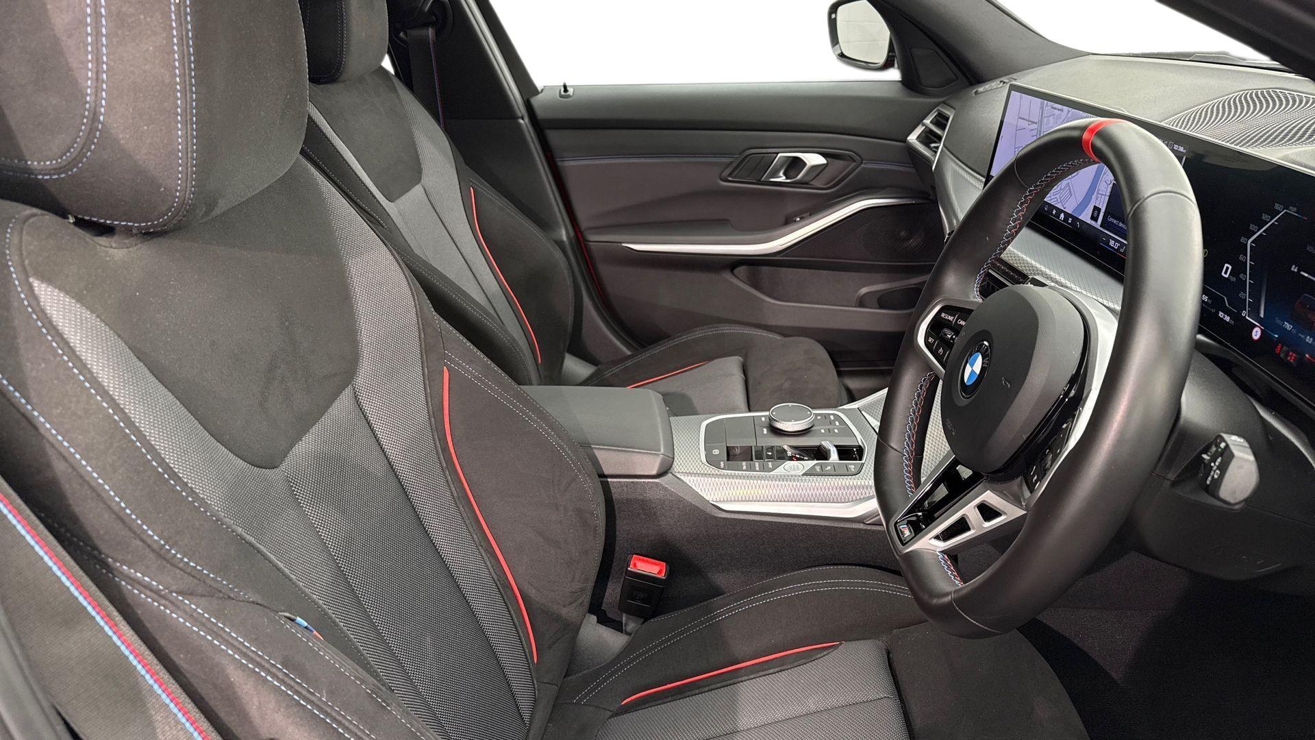 BMW 3 Series view 11
