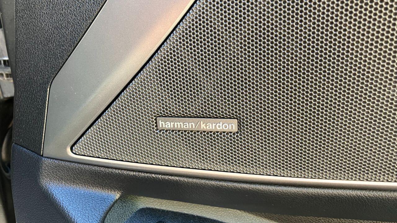 BMW 3 Series view 30