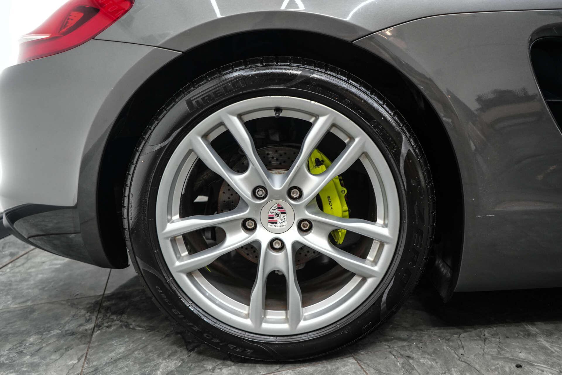 Porsche Boxster view 11