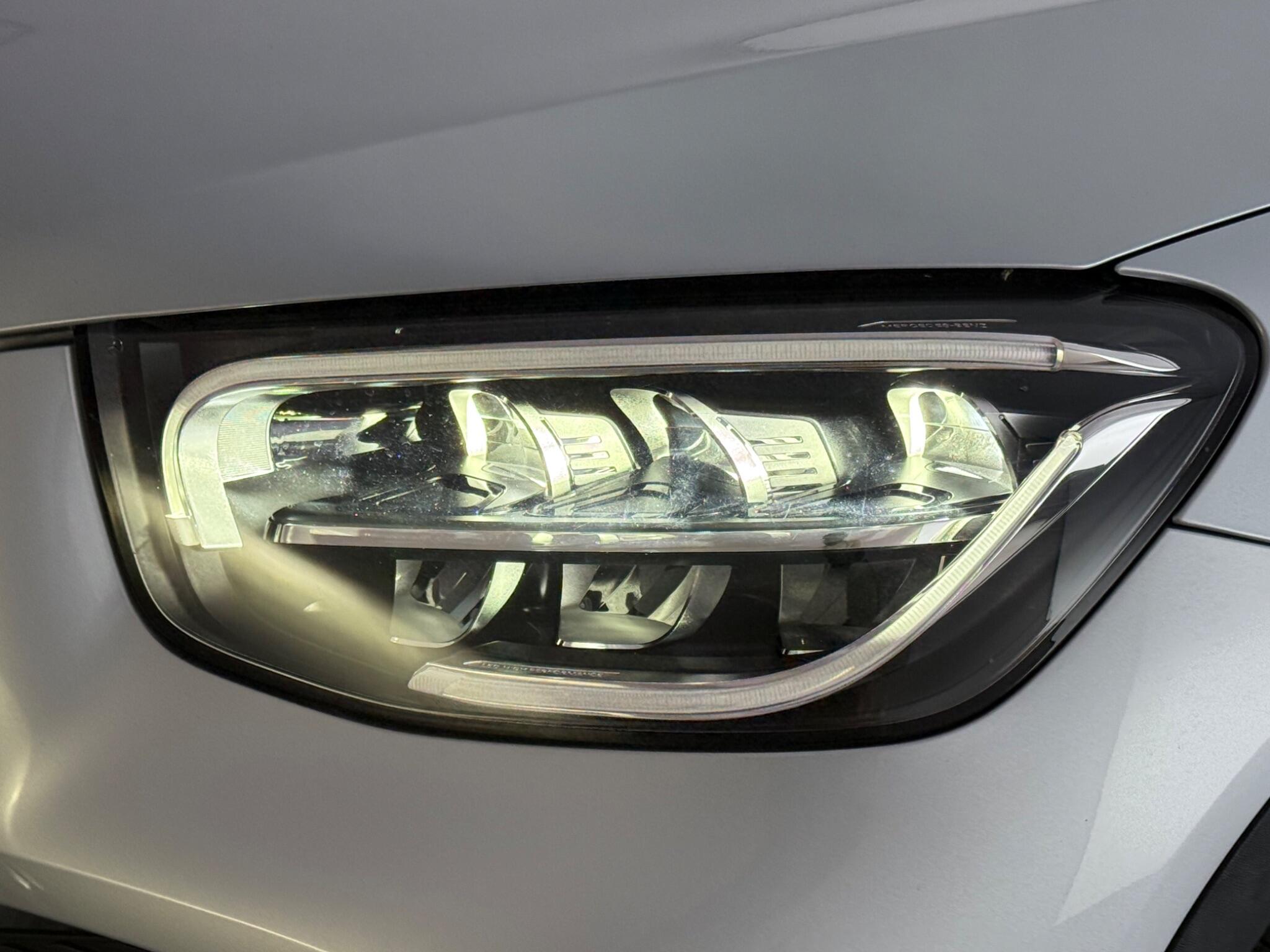 Mercedes-Benz GLC view 13