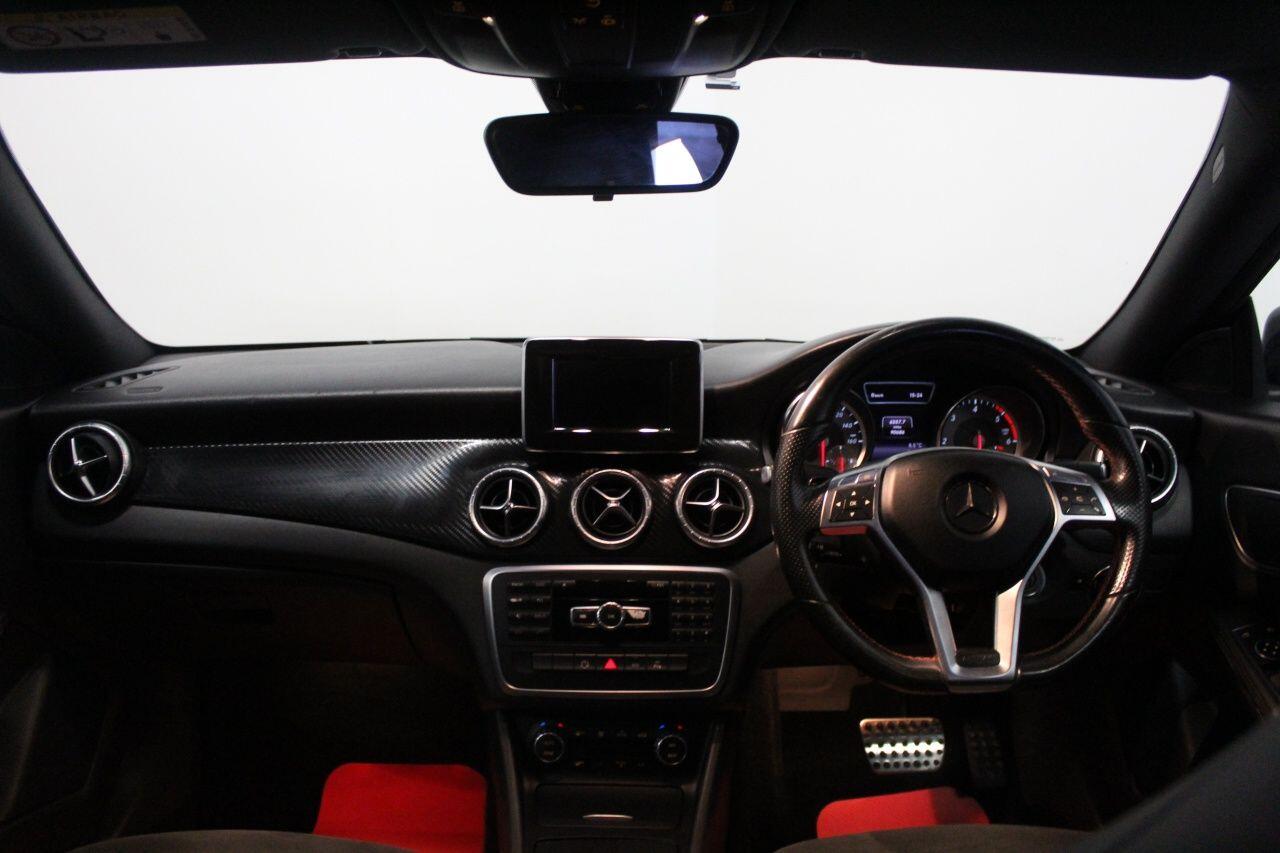 Mercedes-Benz CLA view 28