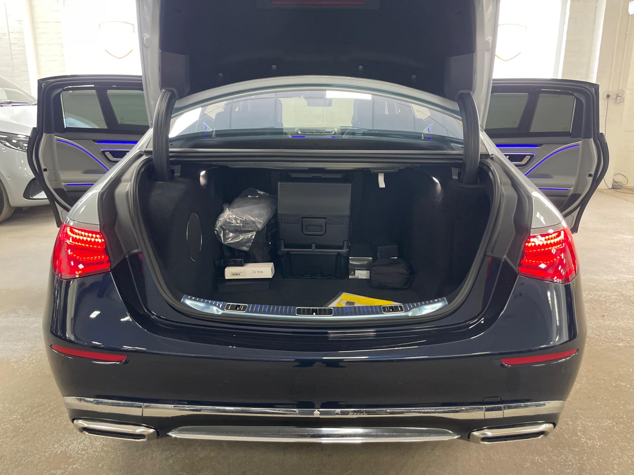 Mercedes-Benz S-Class view 10
