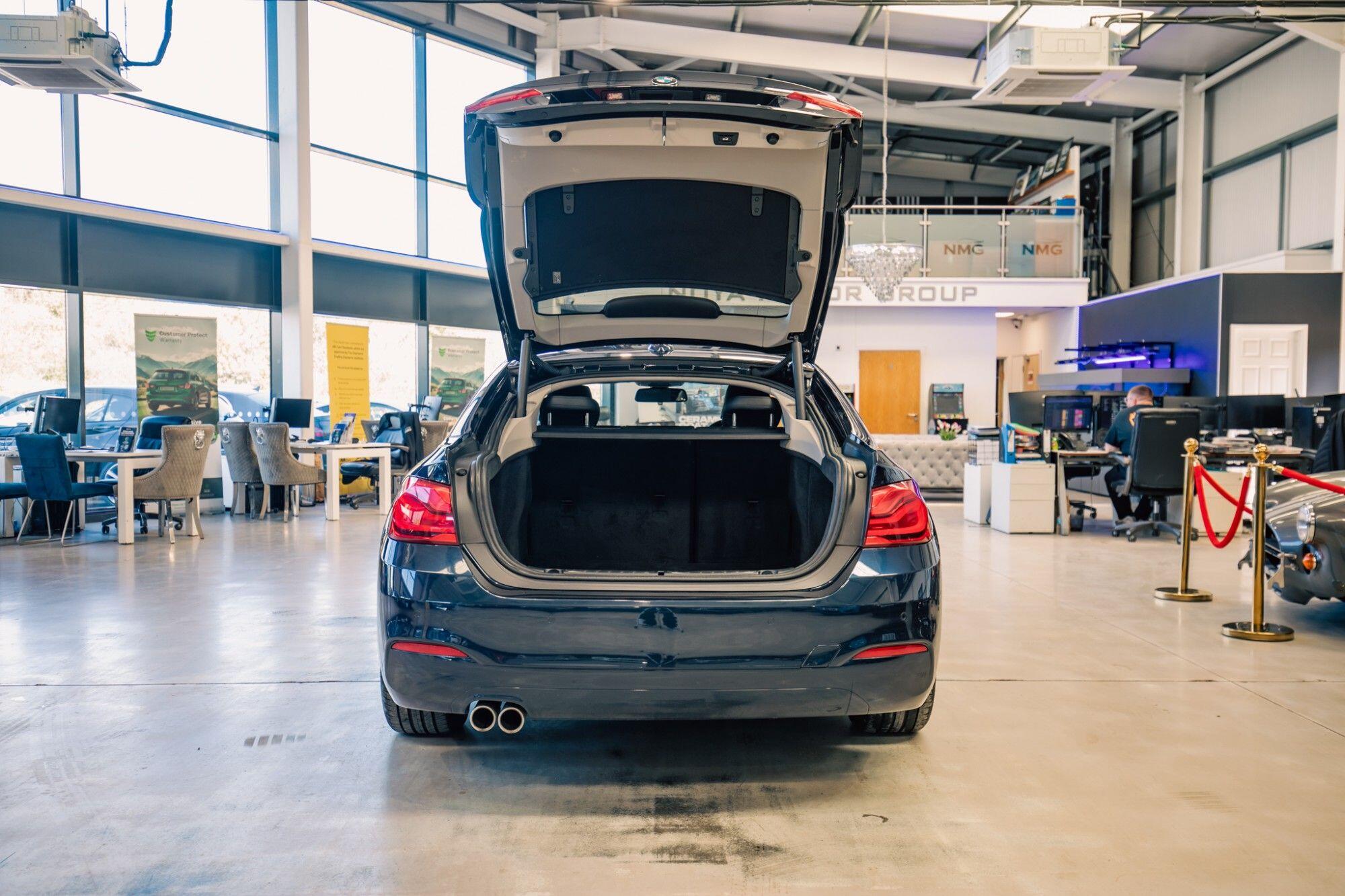 BMW 4 Series view 28
