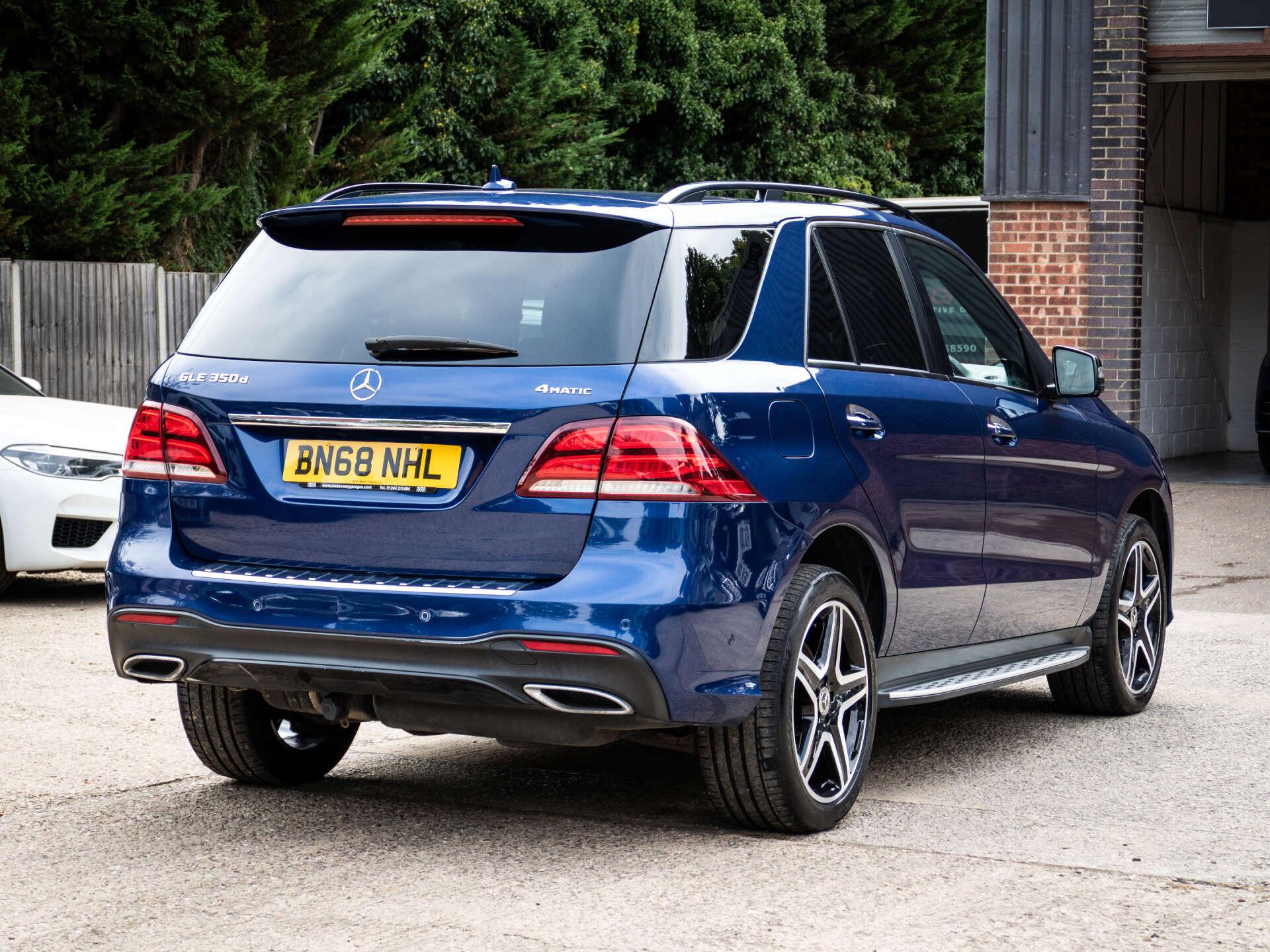 Mercedes-Benz Gle view 16