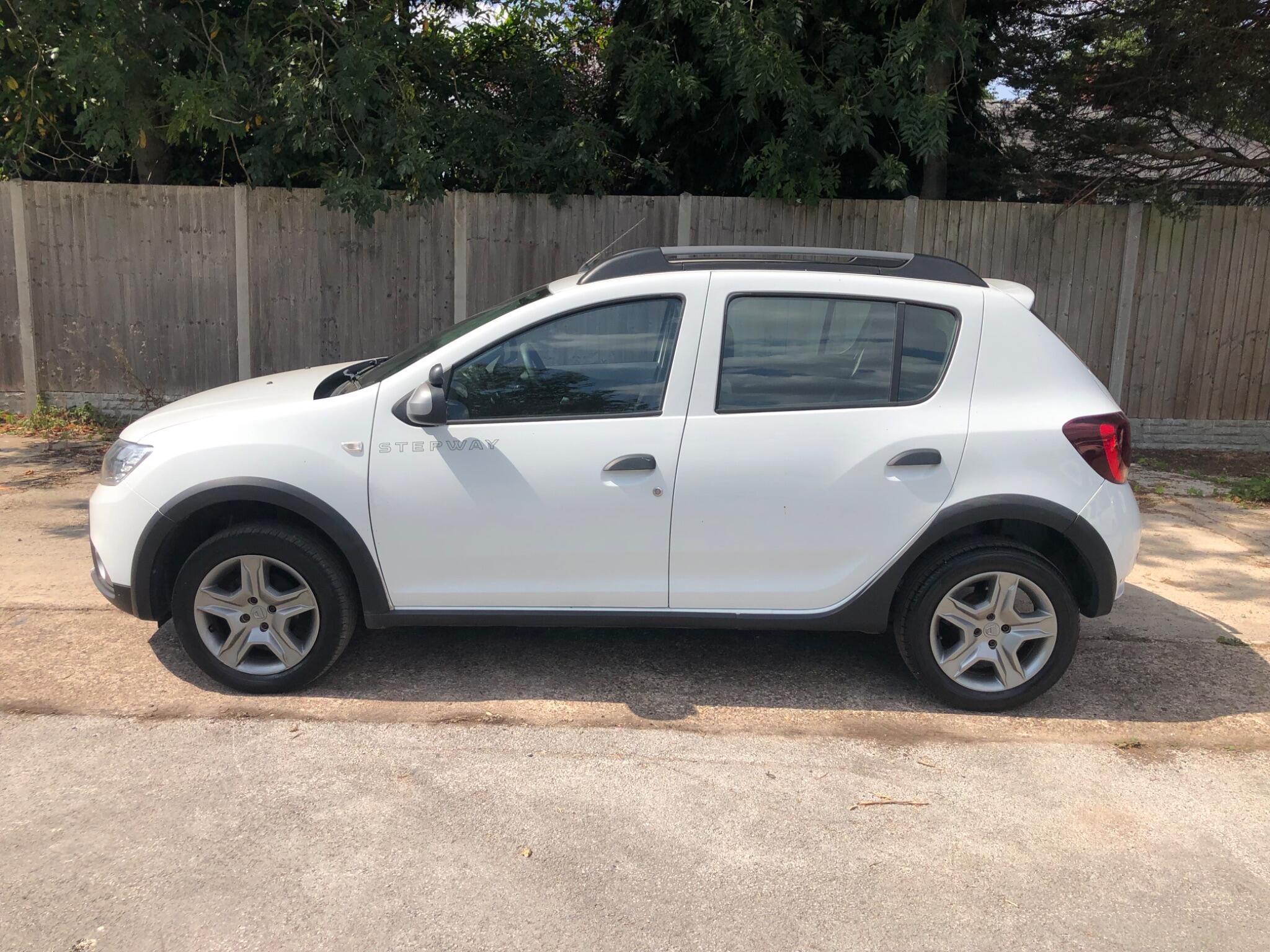 Dacia Sandero Stepway view 4