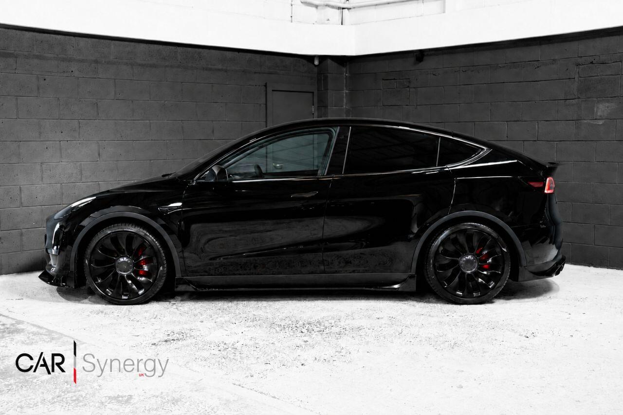 Tesla Model Y view 4