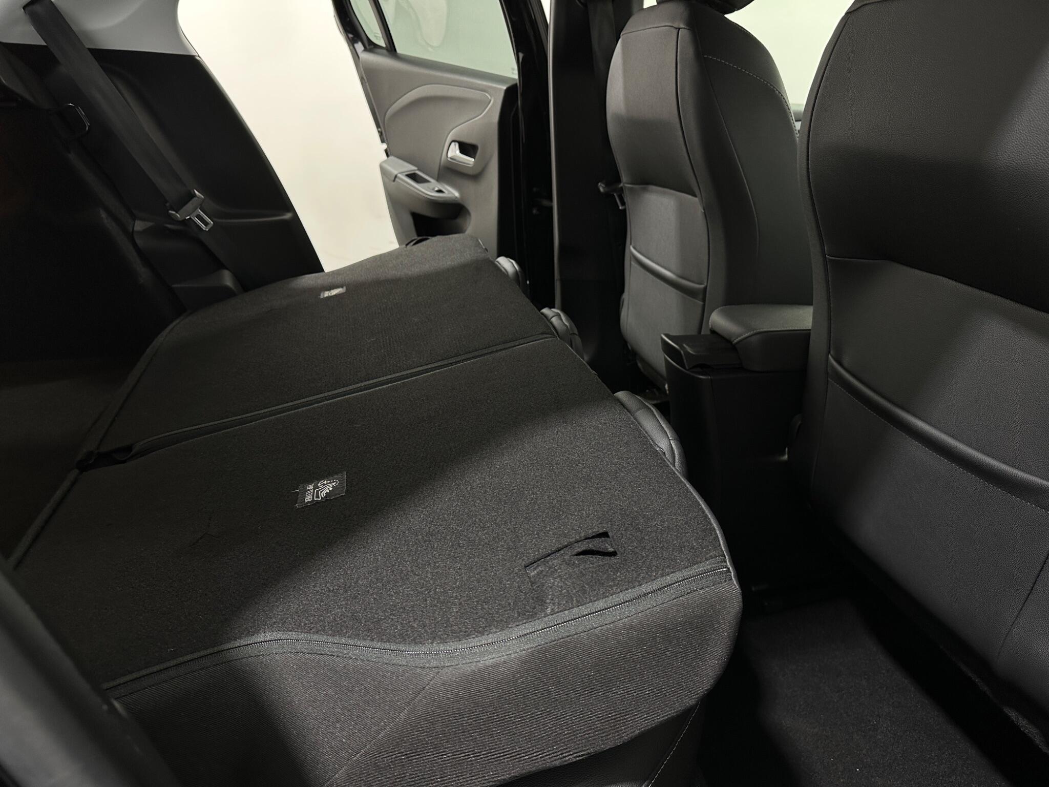 Vauxhall Corsa view 45