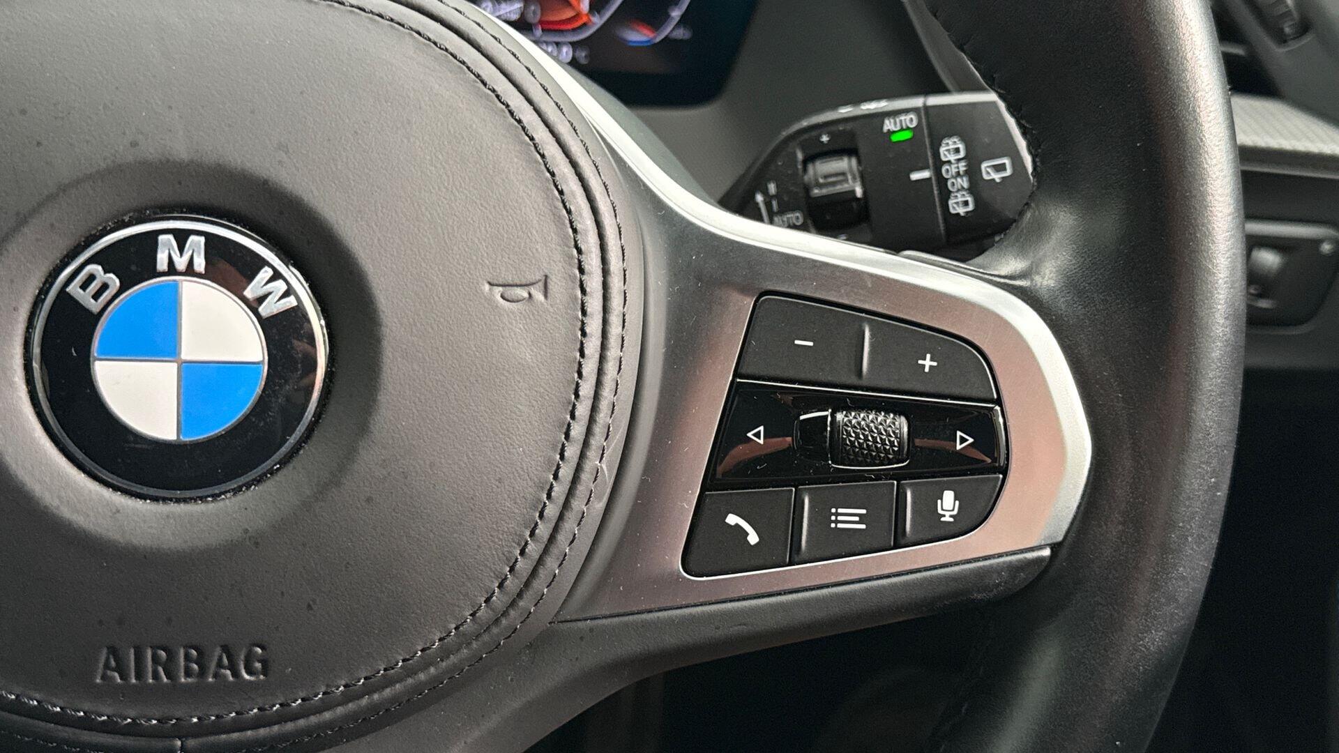 BMW 1 Series view 19