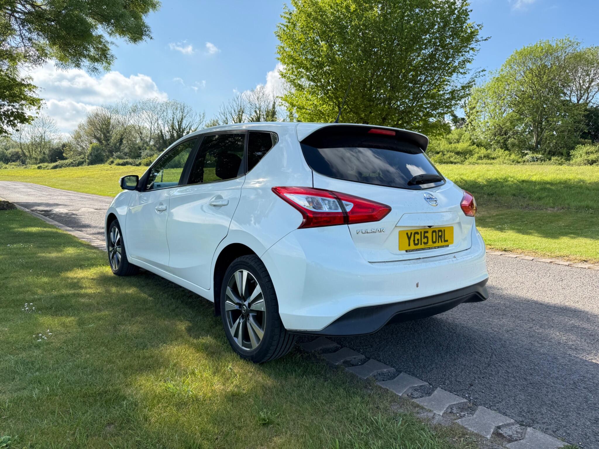 Nissan Pulsar view 6