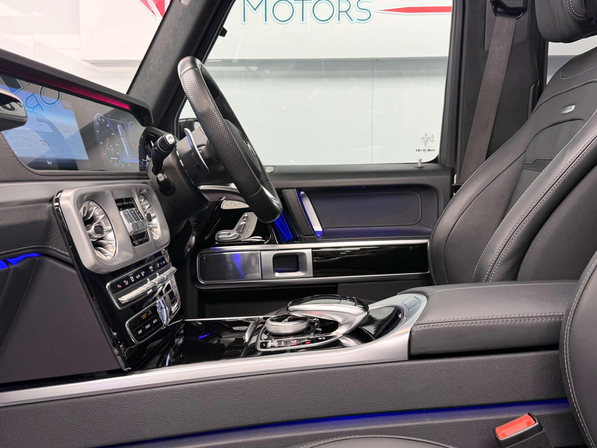 Mercedes-Benz G-Class view 12