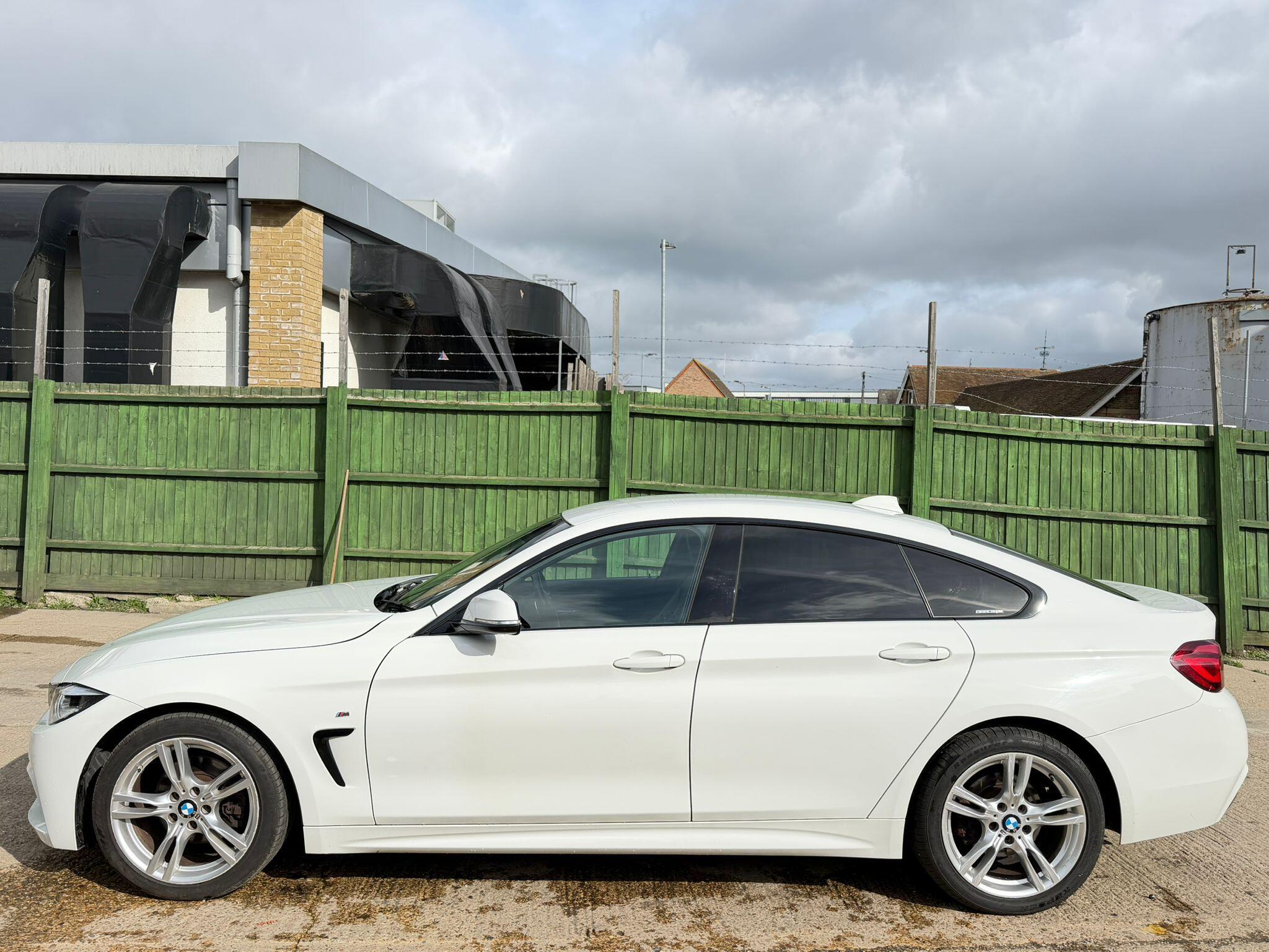 BMW 4 Series view 8