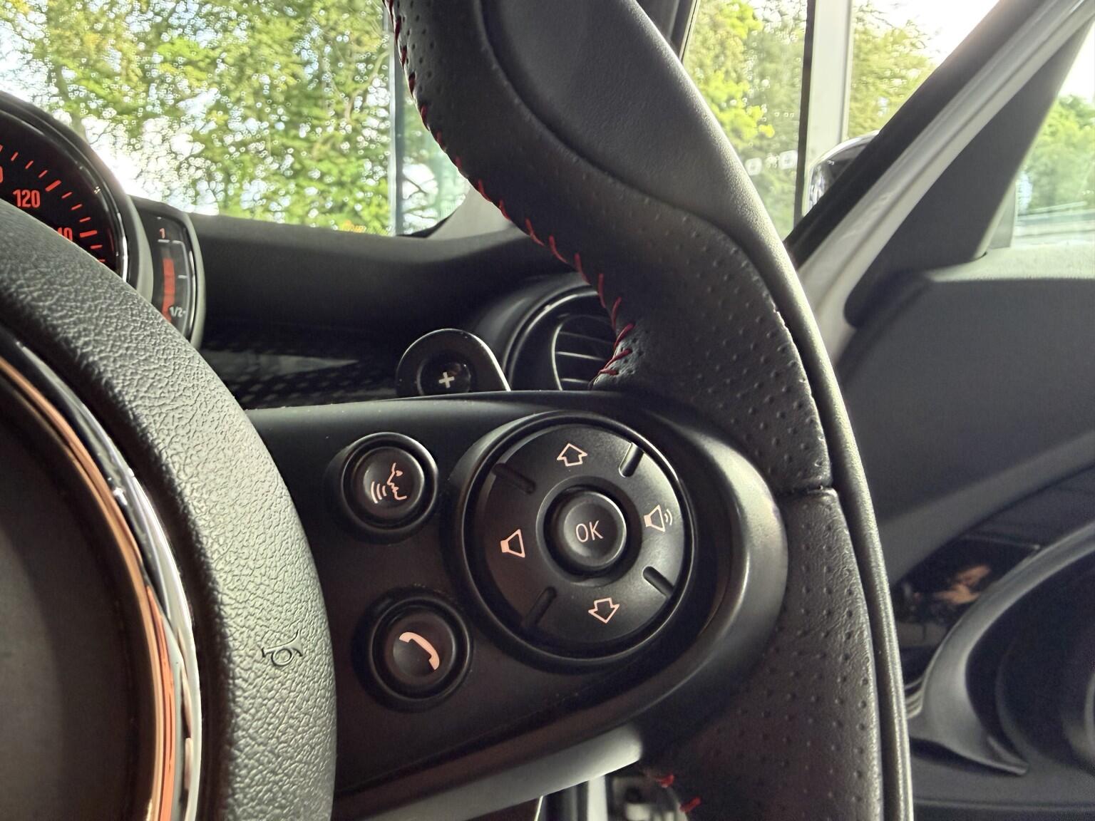 Mini Cooper view 29