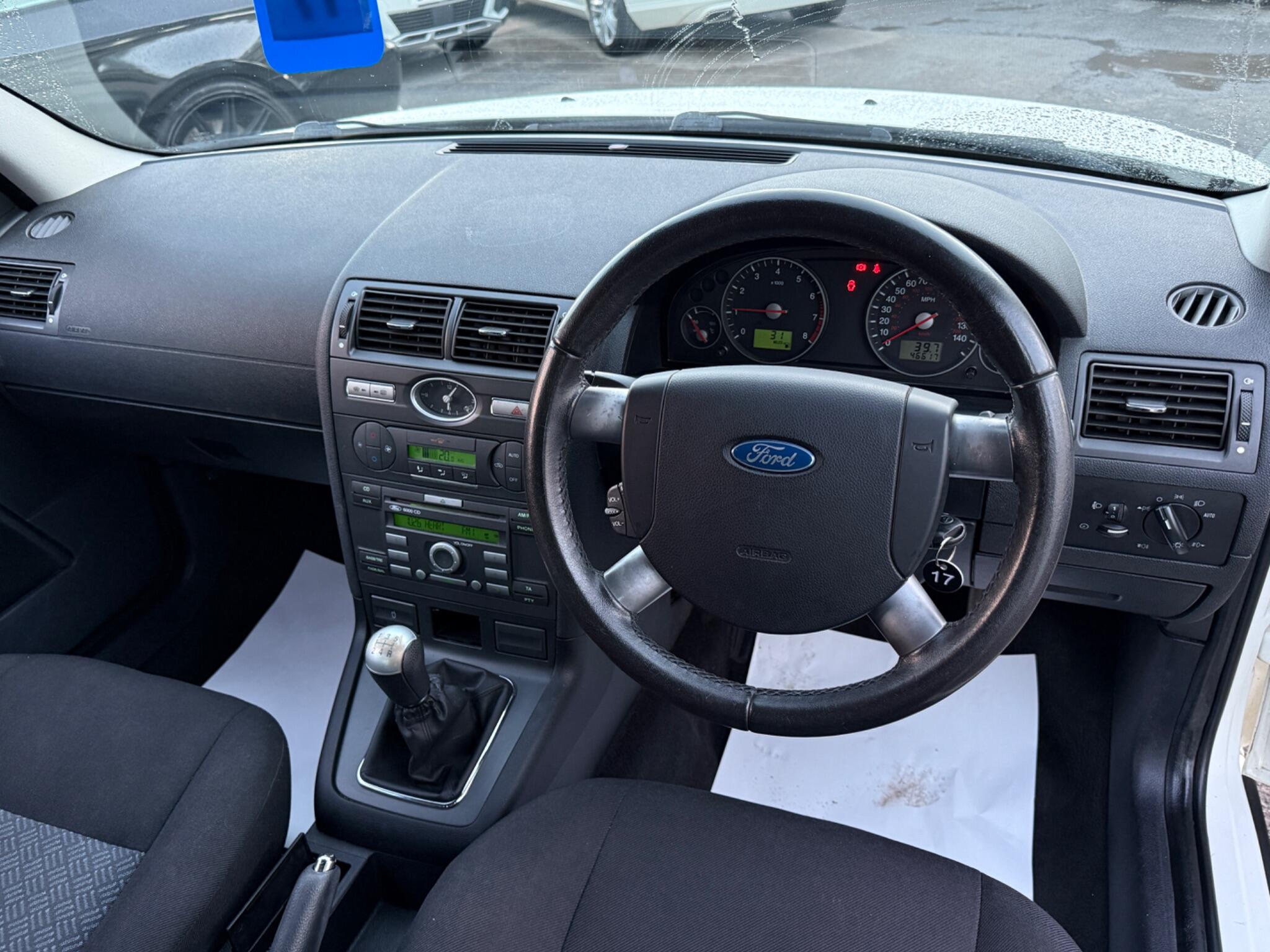 Ford Mondeo - Image 13