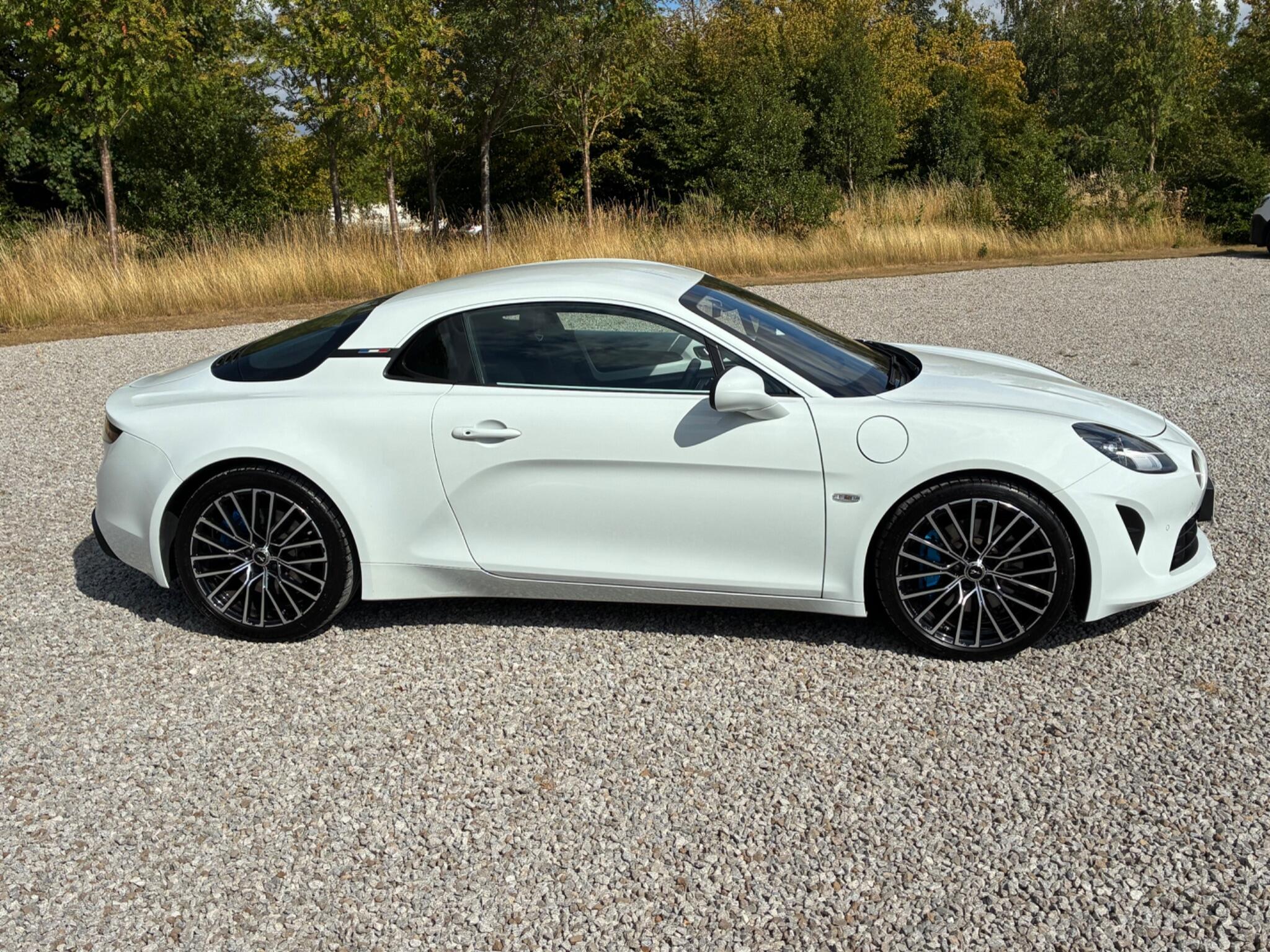 Alpine A110 view 5