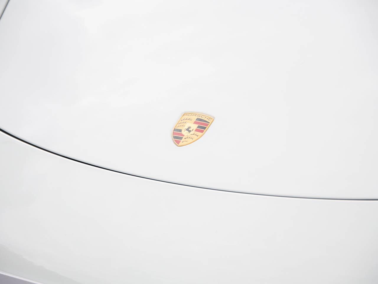 Porsche Cayman view 54