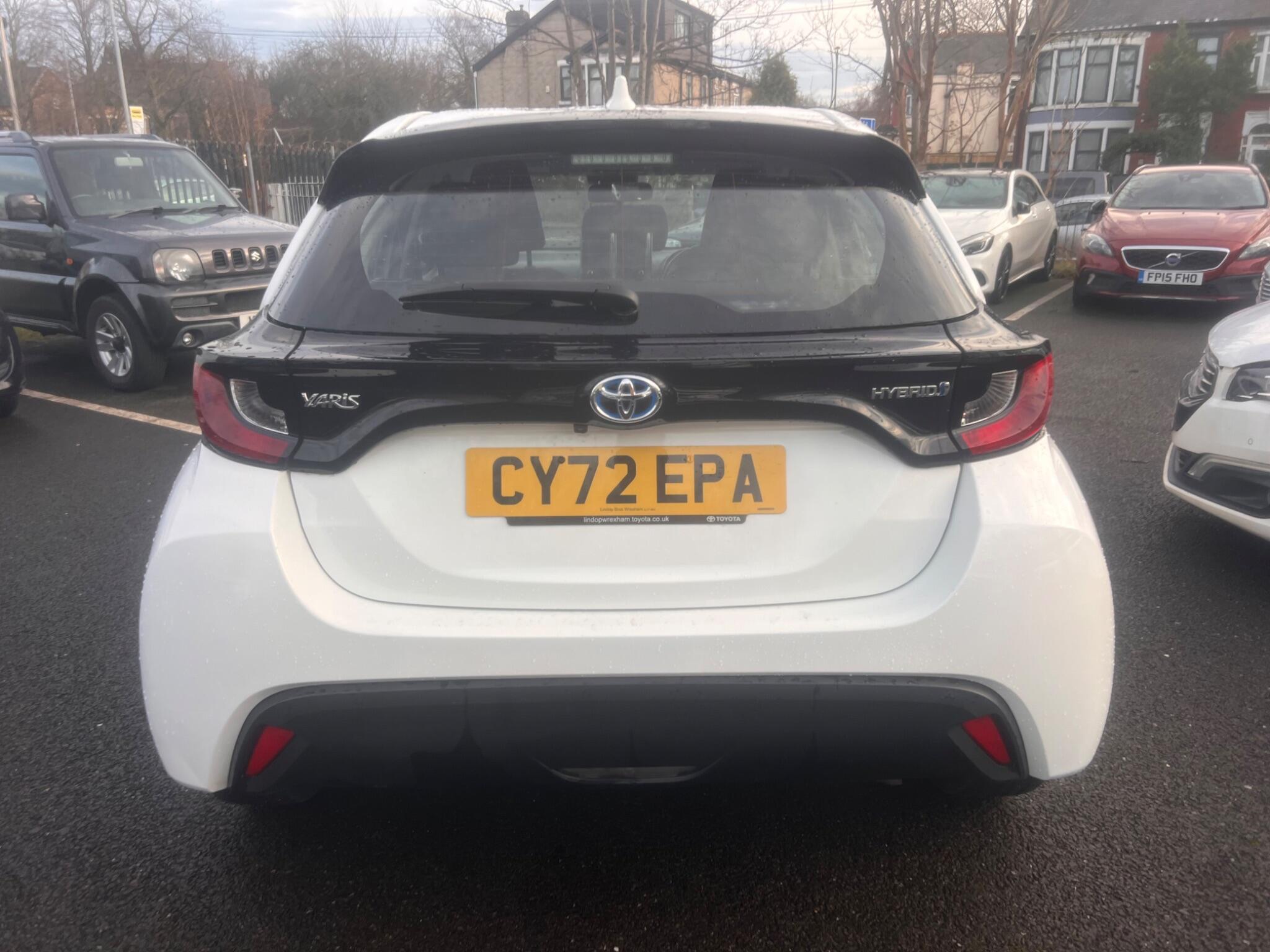 2023 Toyota Yaris 1.5 VVT-h Icon E-CVT Euro 6 (s/s) 5dr • 77,392 miles image 7