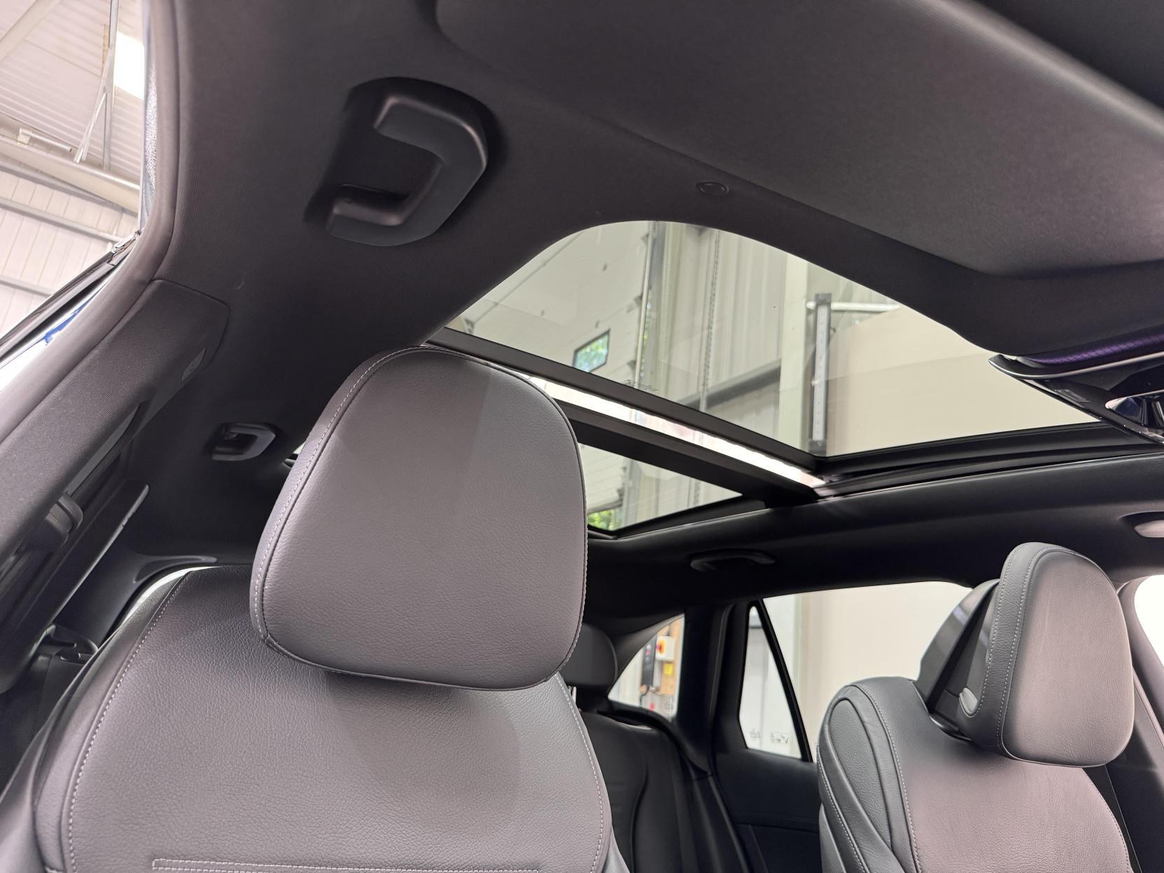 Mercedes-Benz GLC view 25
