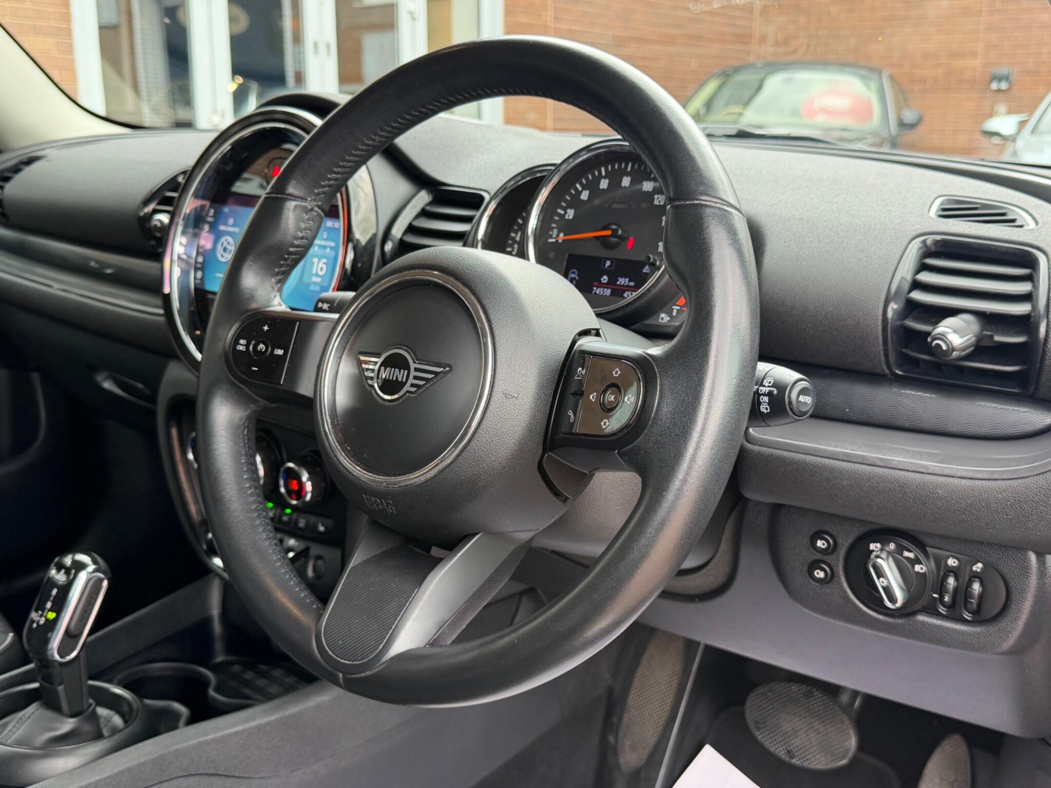 Mini Clubman view 68