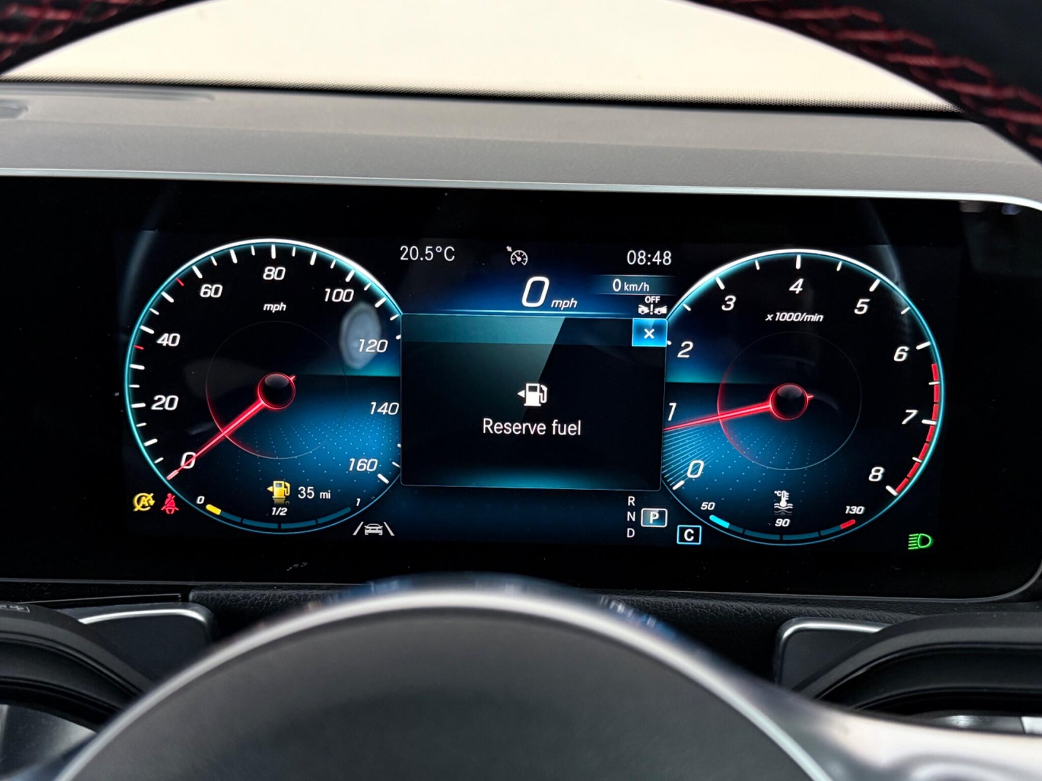 Mercedes-Benz GLB view 15