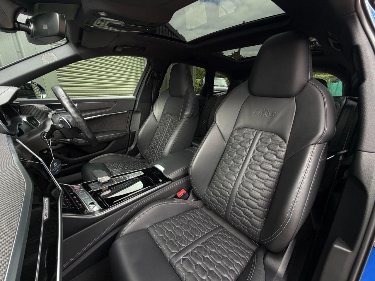Audi RS6 Avant view 2