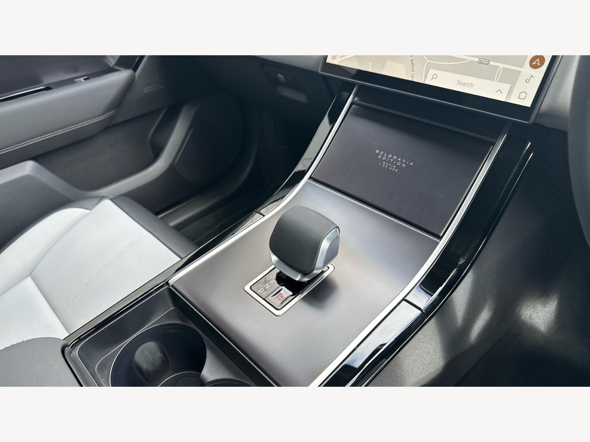 Land Rover Range Rover Velar view 16