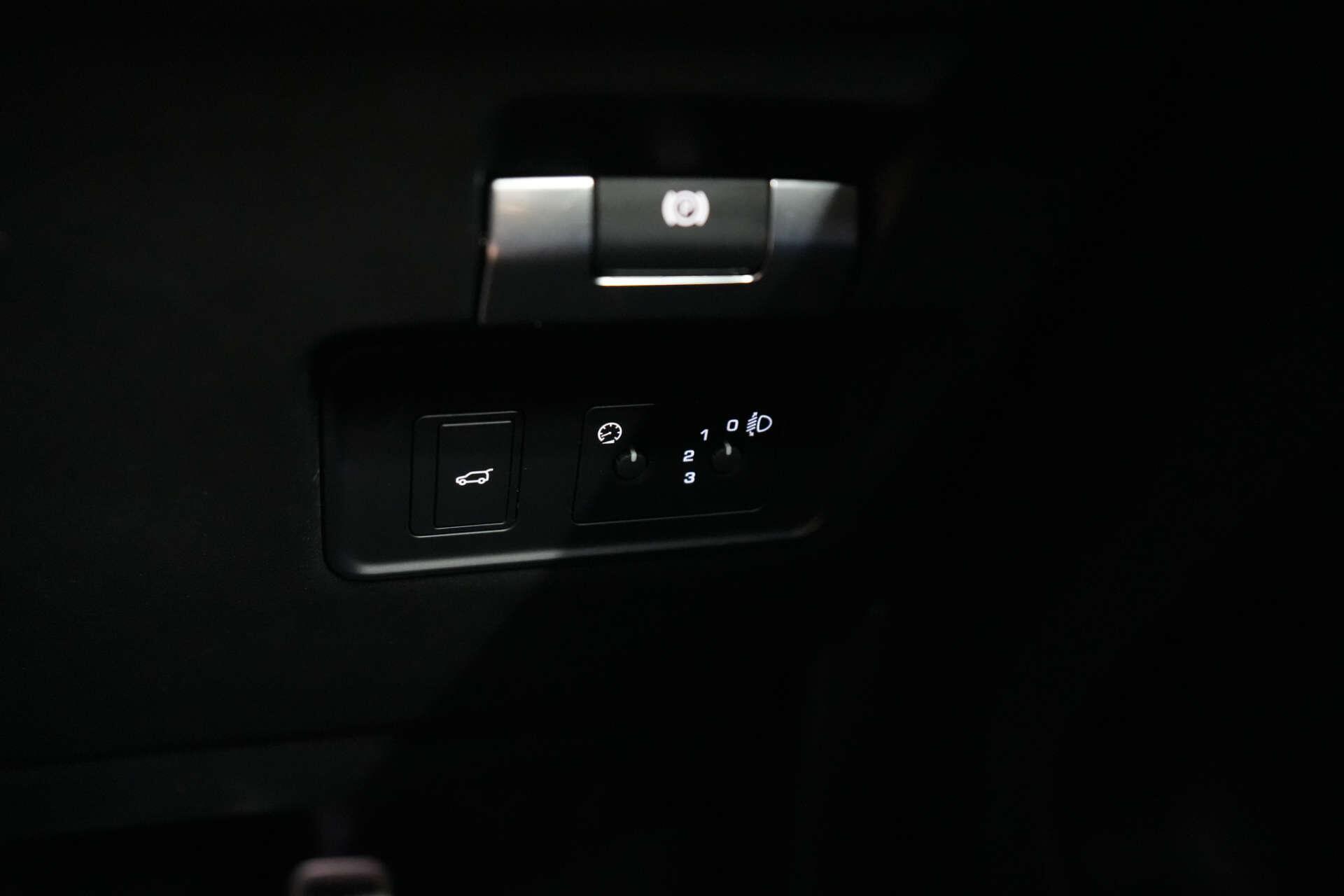 Land Rover Range Rover Evoque view 40