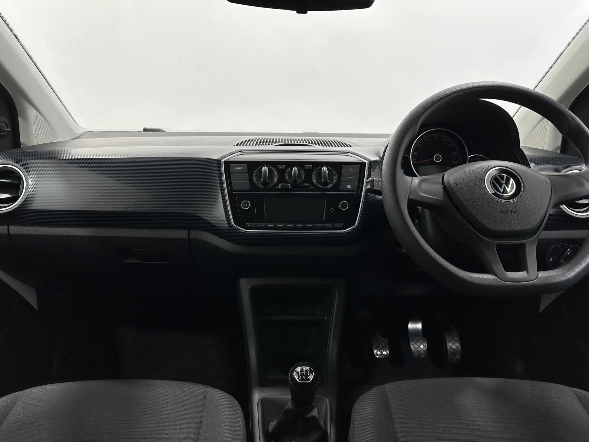 Volkswagen Up! view 18