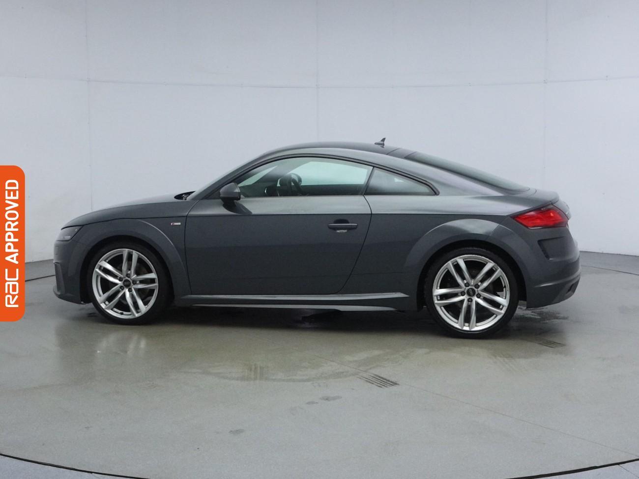Audi TT view 33