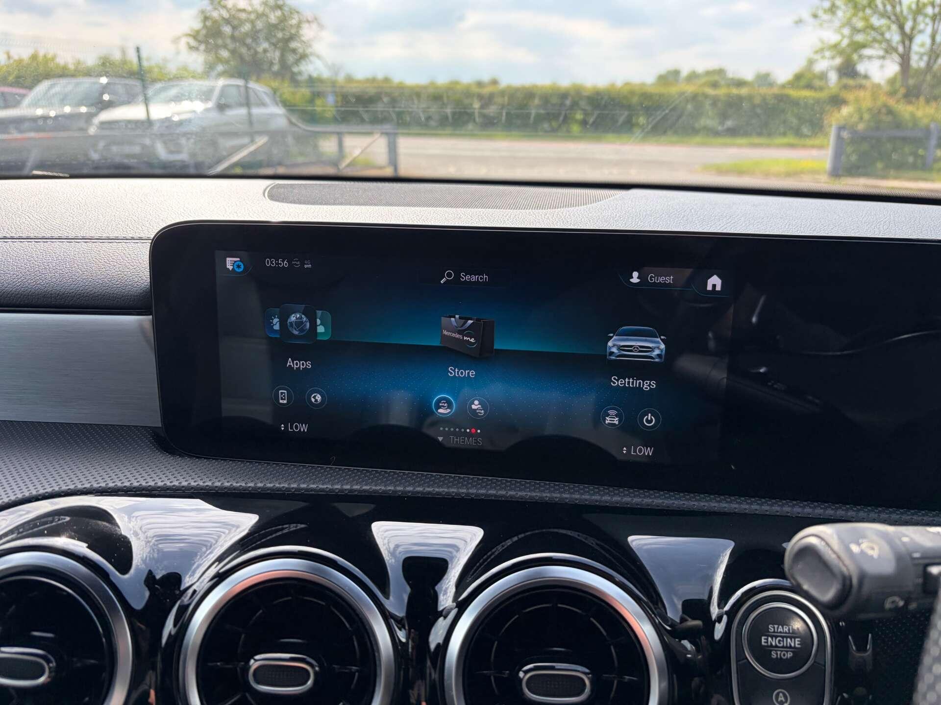 Mercedes-Benz Cla view 52