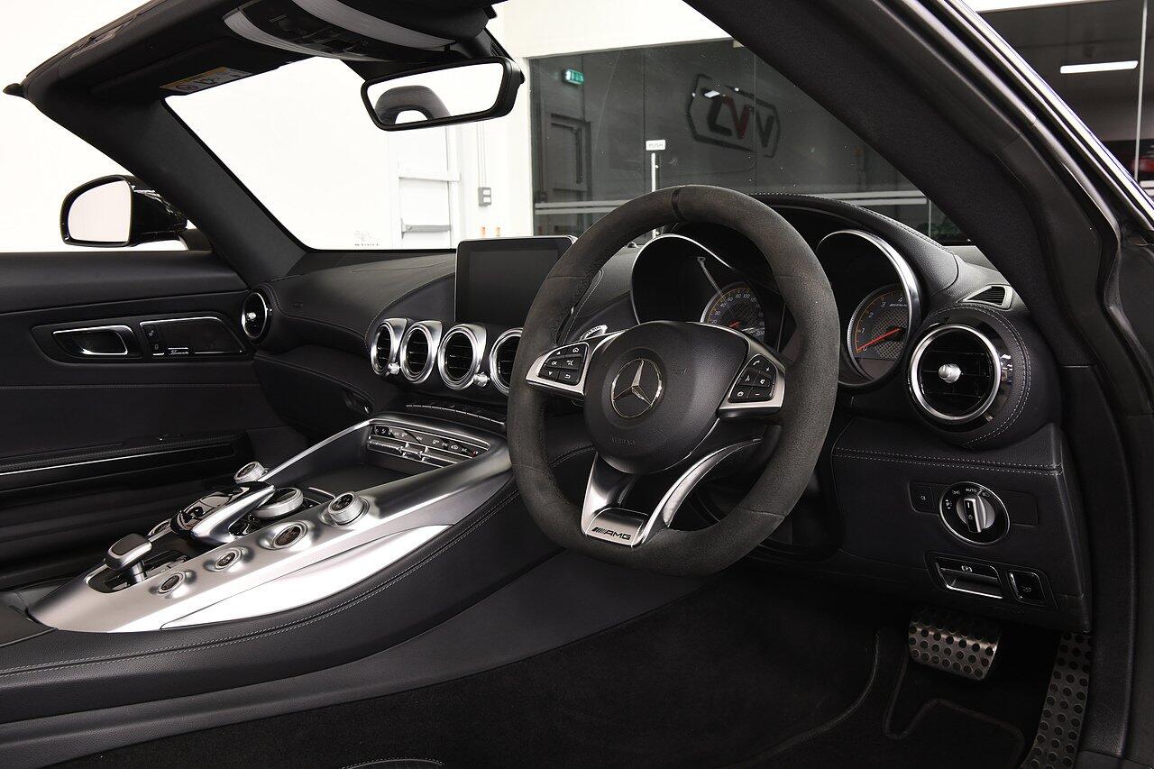 Mercedes-Benz AMG GT view 4